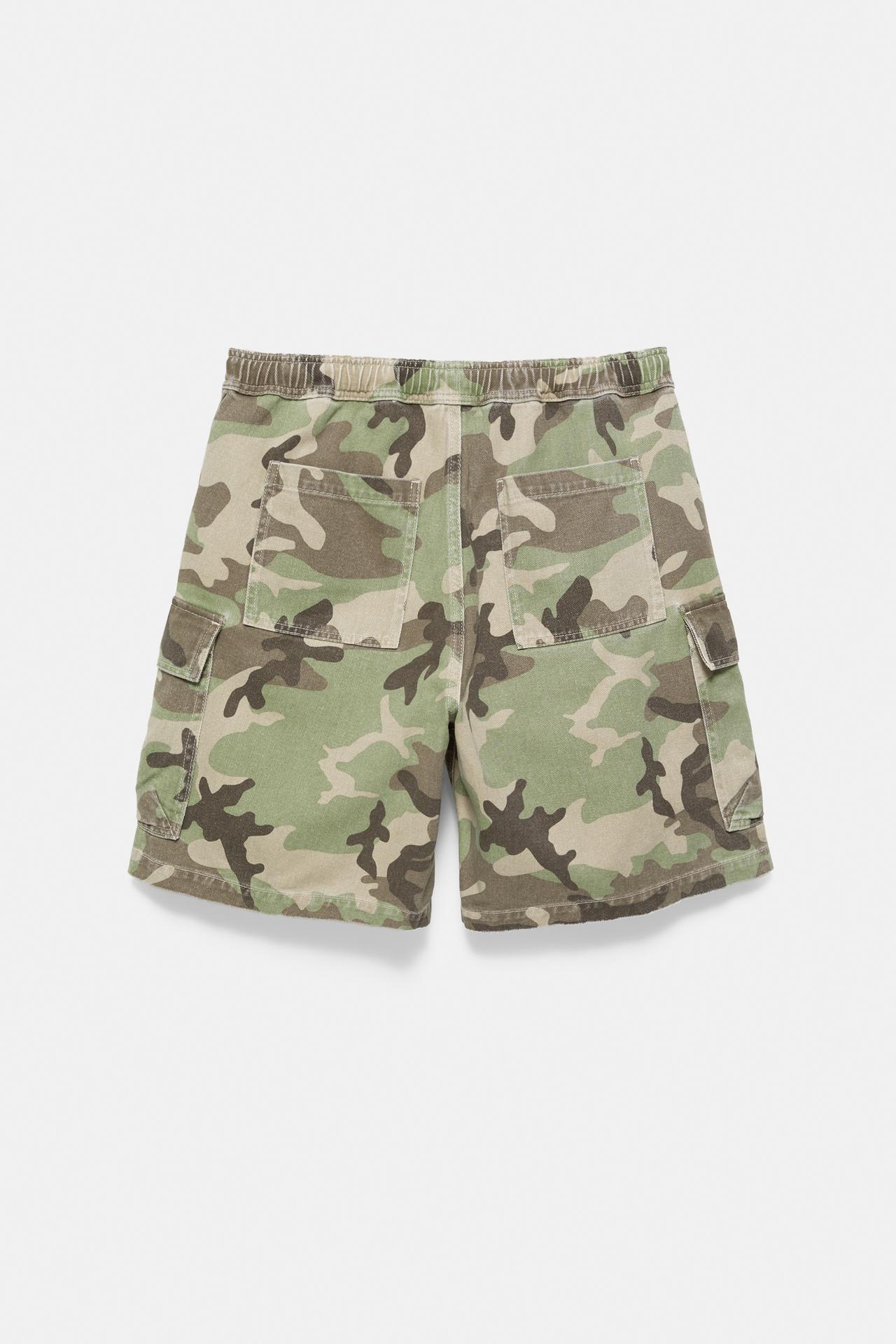 Cargo Bermuda shorts — Khaki