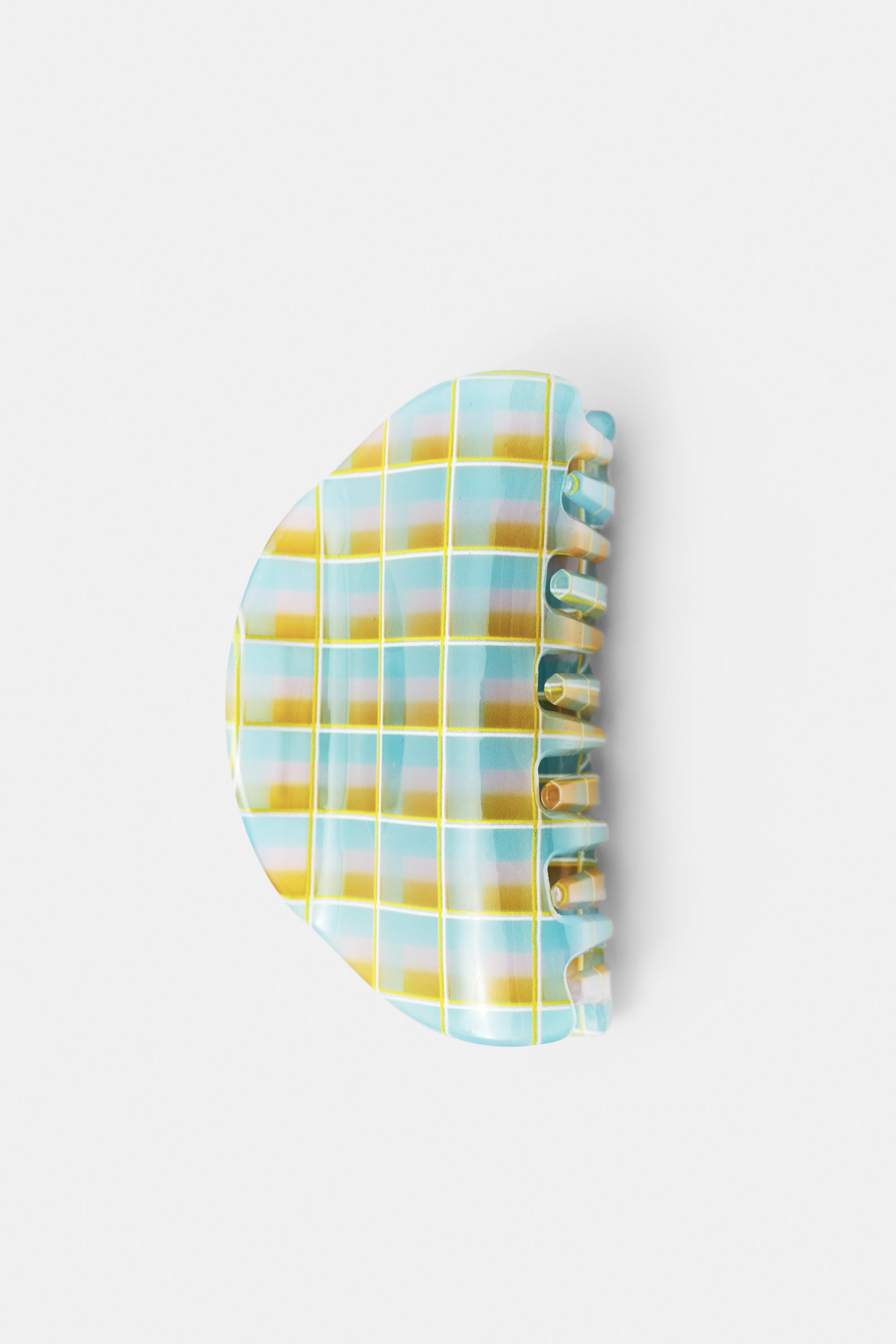 Curved check hair clip — Pale blue