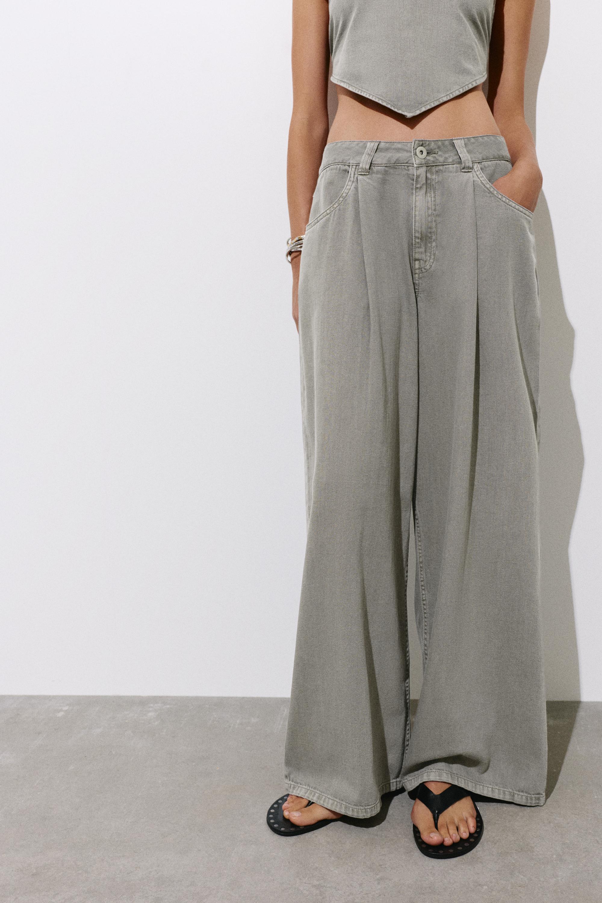 Wide-leg jeans with darts — Taupe