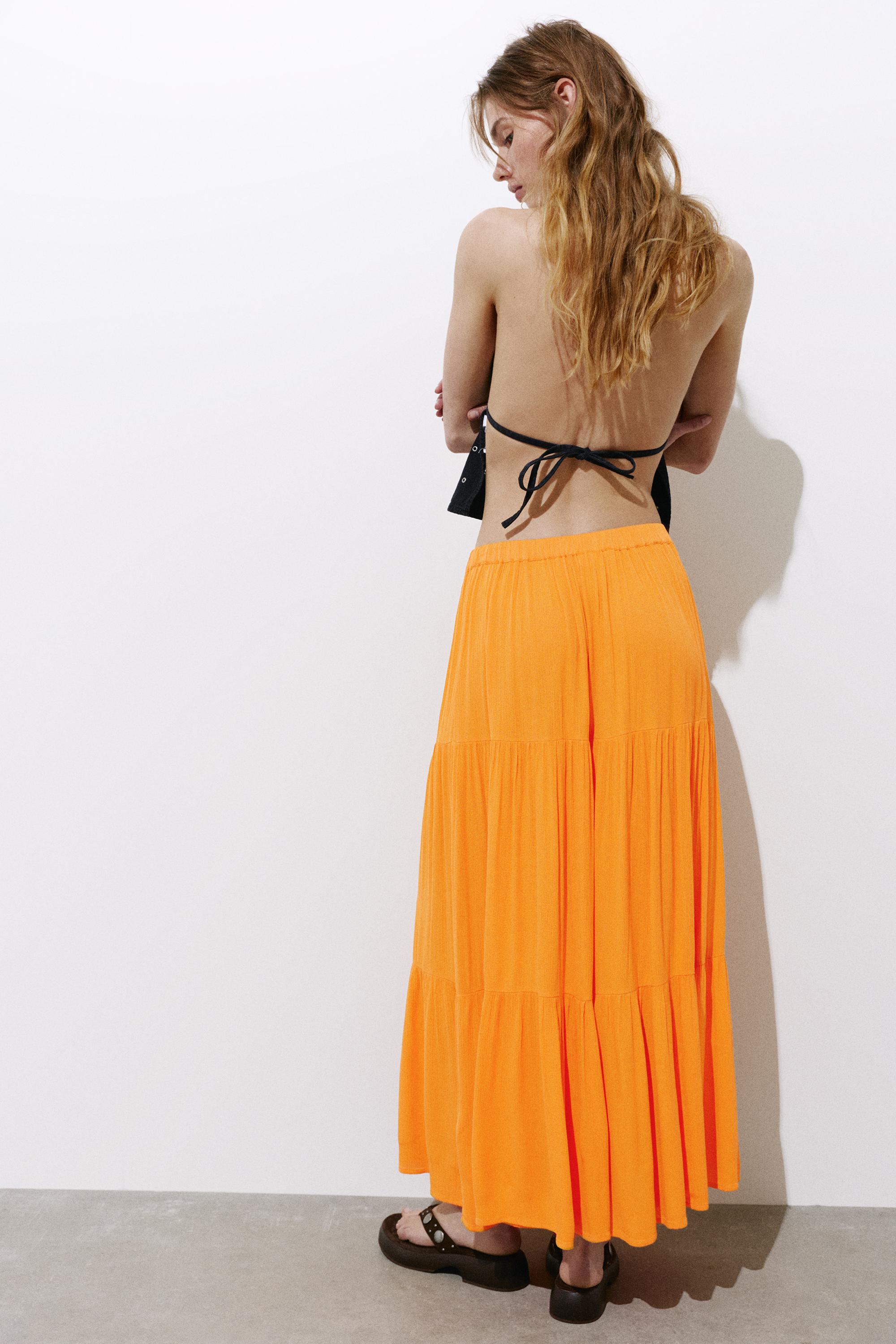 Flowy paneled midi skirt — Orange