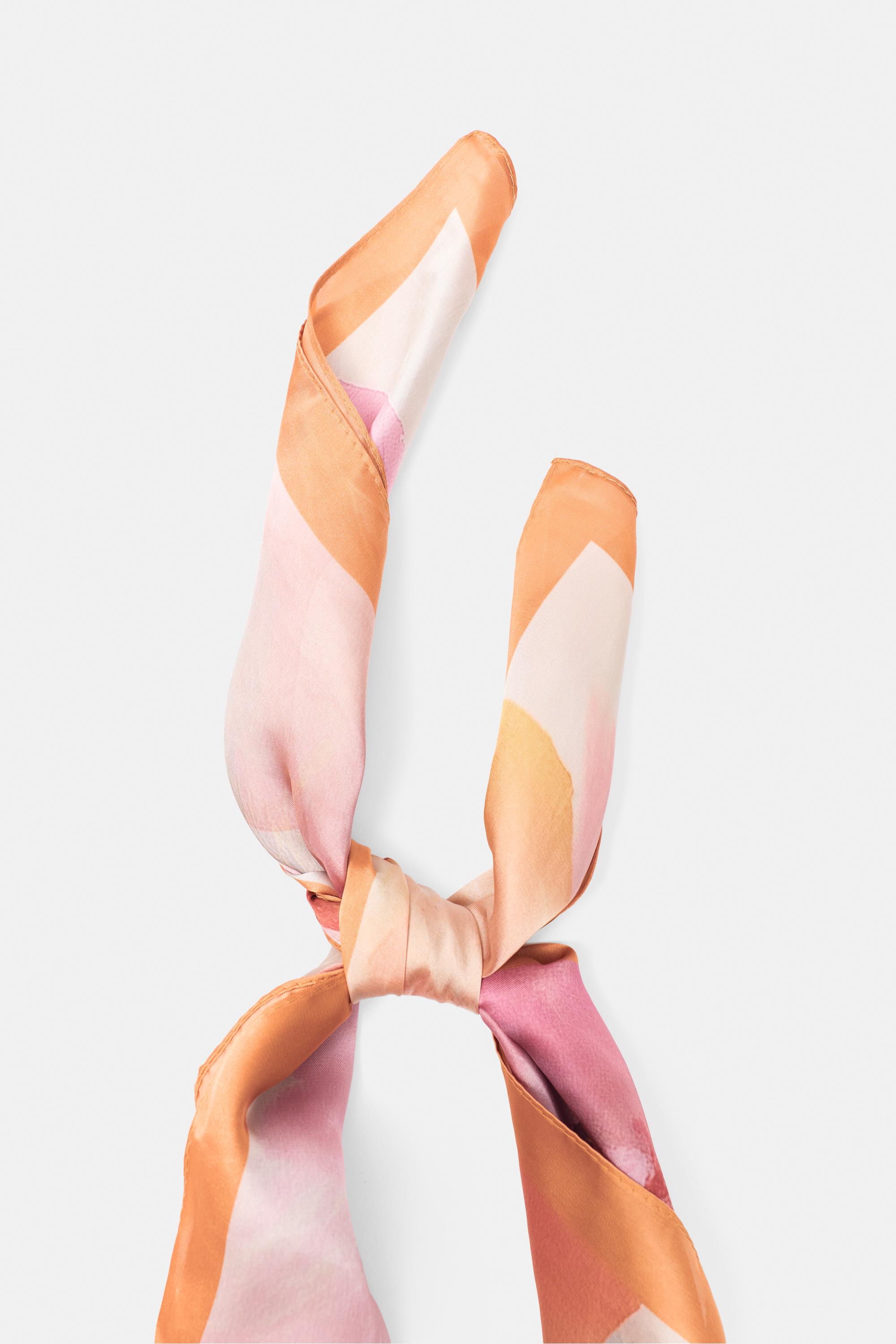 Floral satin scarf — Pink
