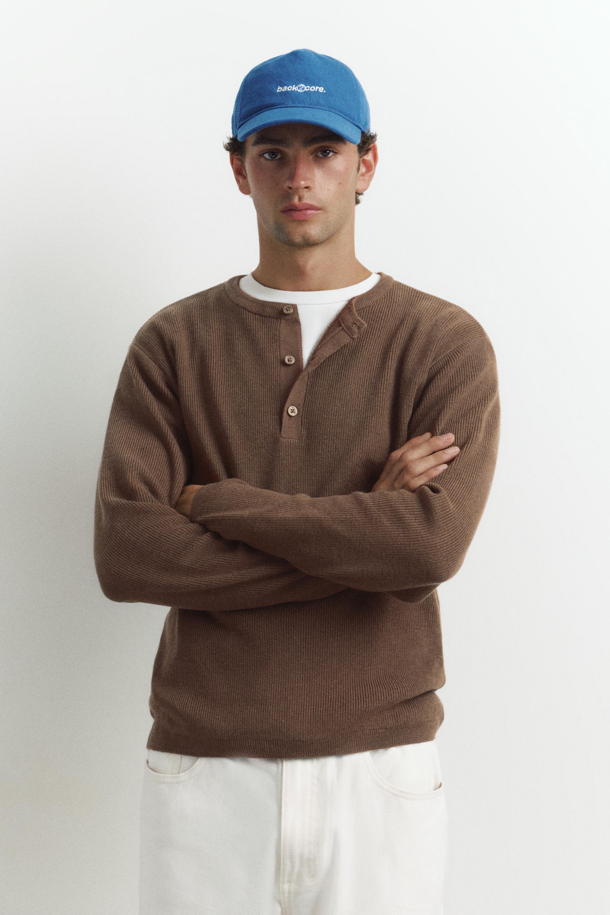 Henley neck jumper — Chocolate