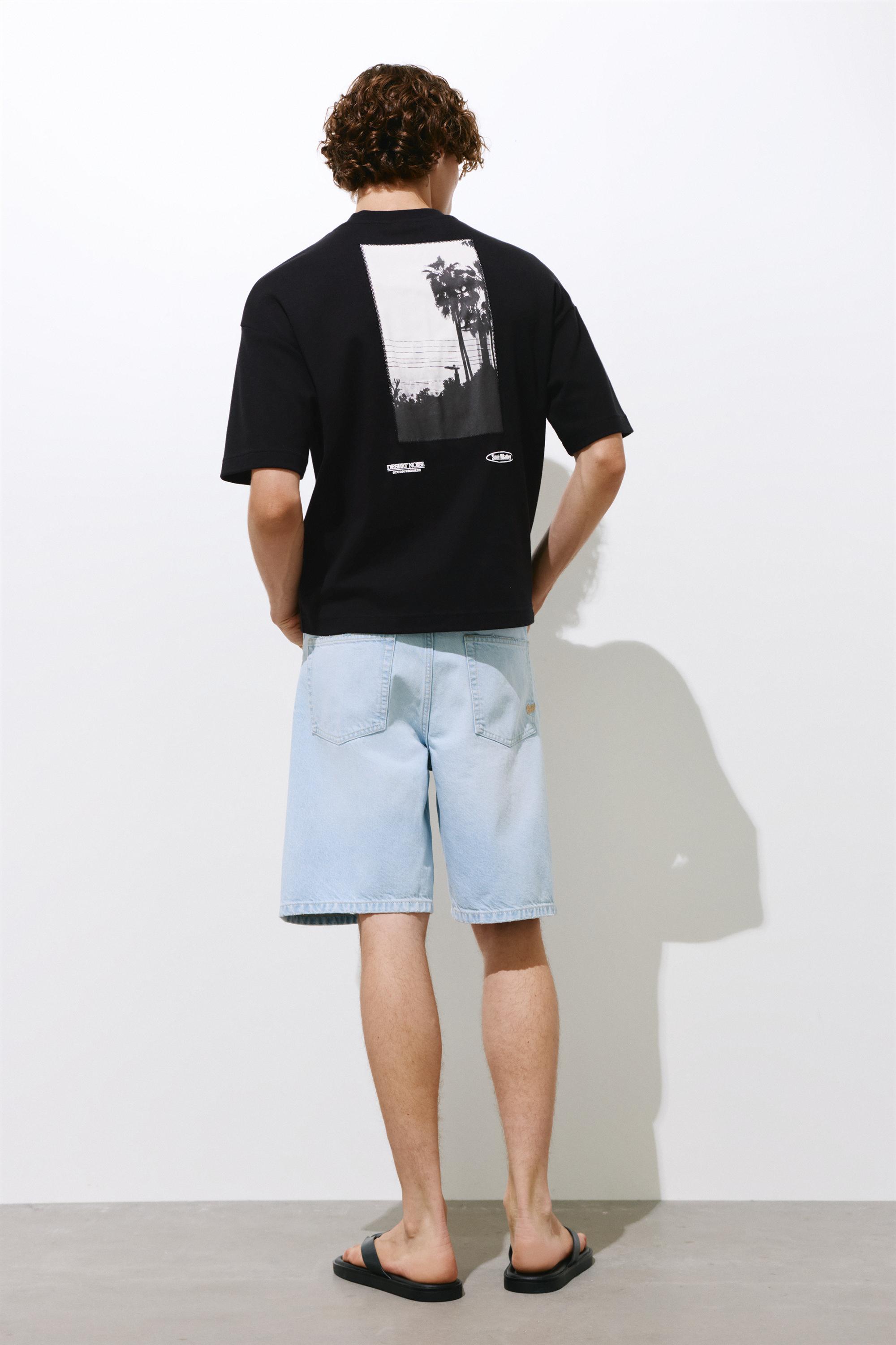 Oversize graphic T-shirt — Black