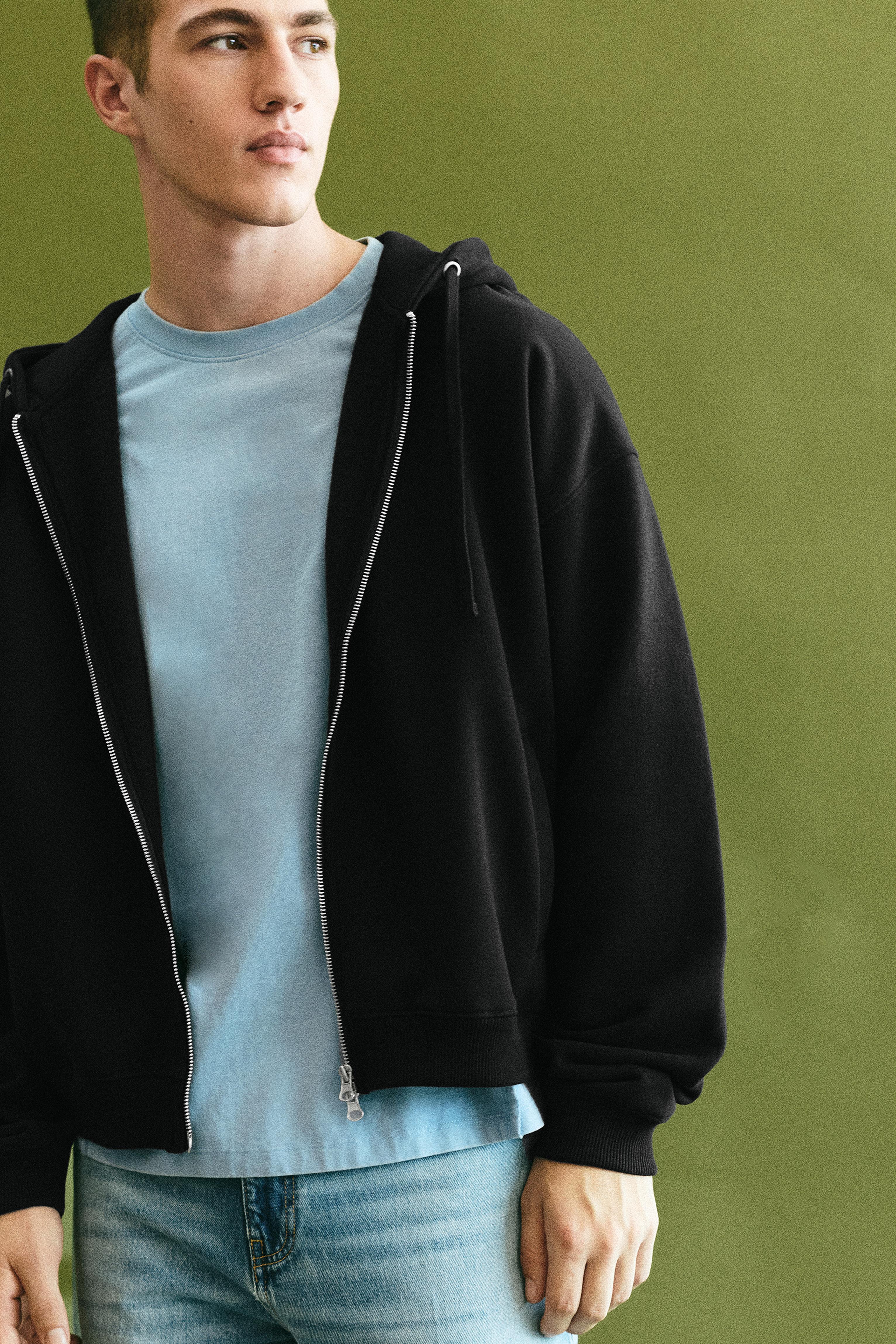 Zip-up hoodie — Black