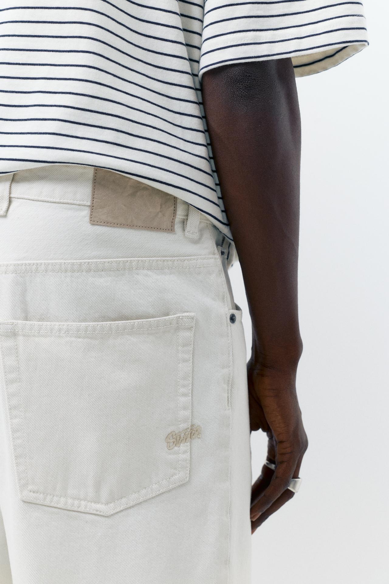 Baggy denim Bermuda shorts — Ecru
