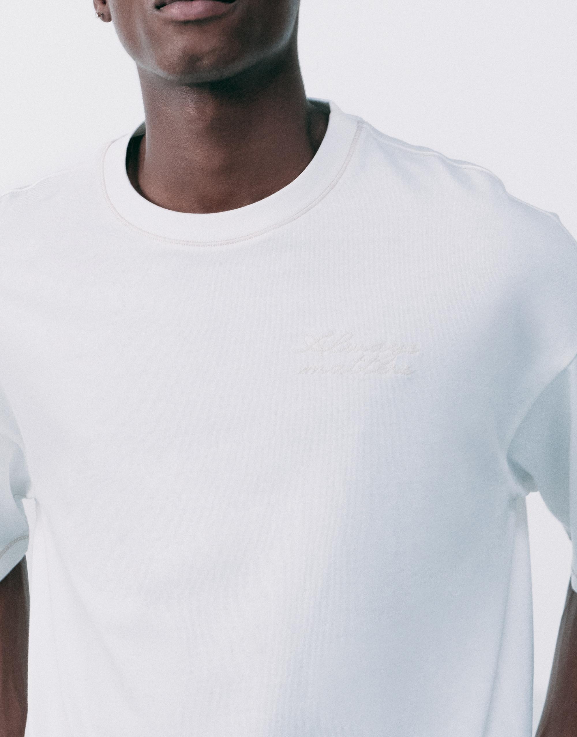 Embroidered graphic T-shirt — Ecru