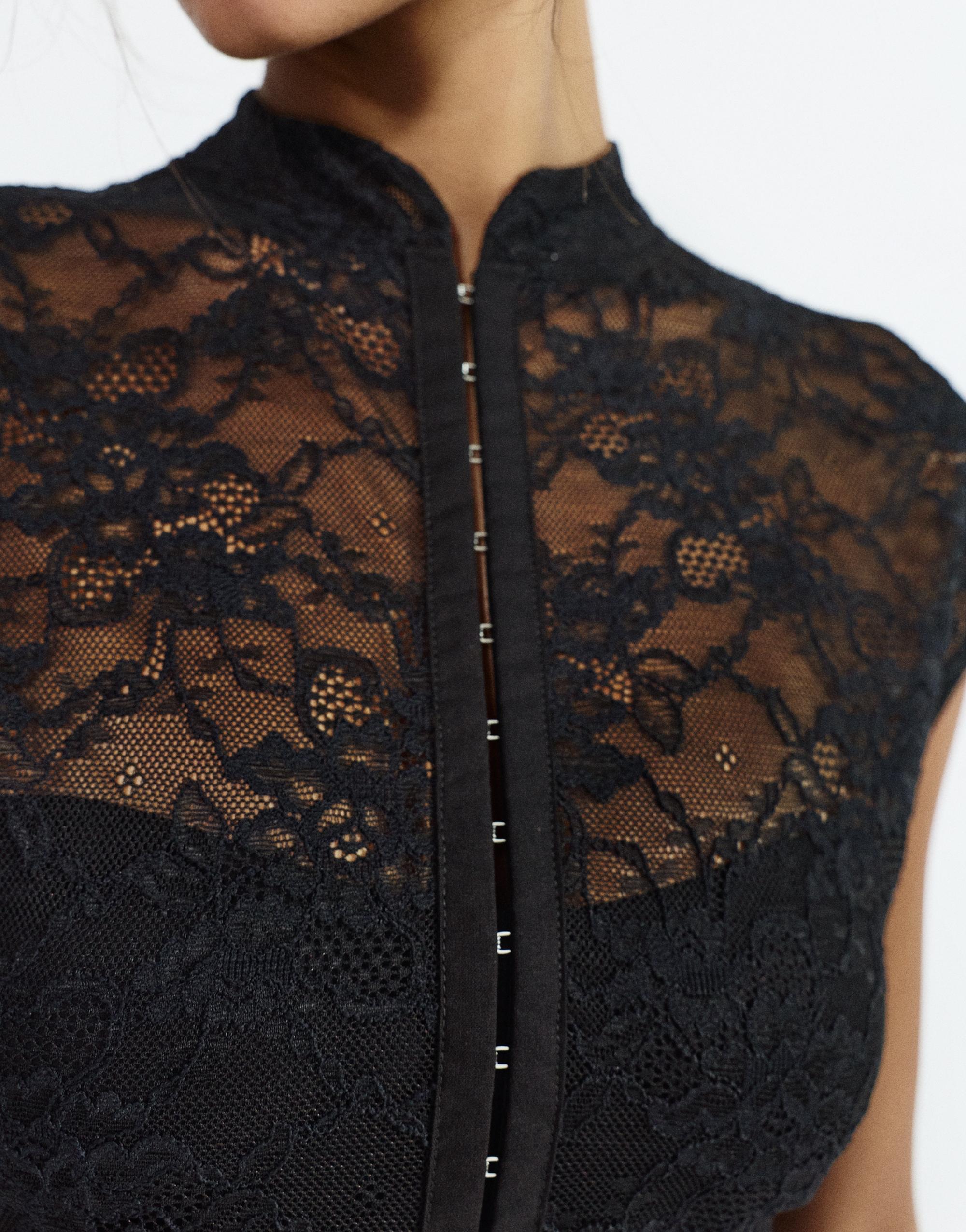 Lace stand collar top — Black