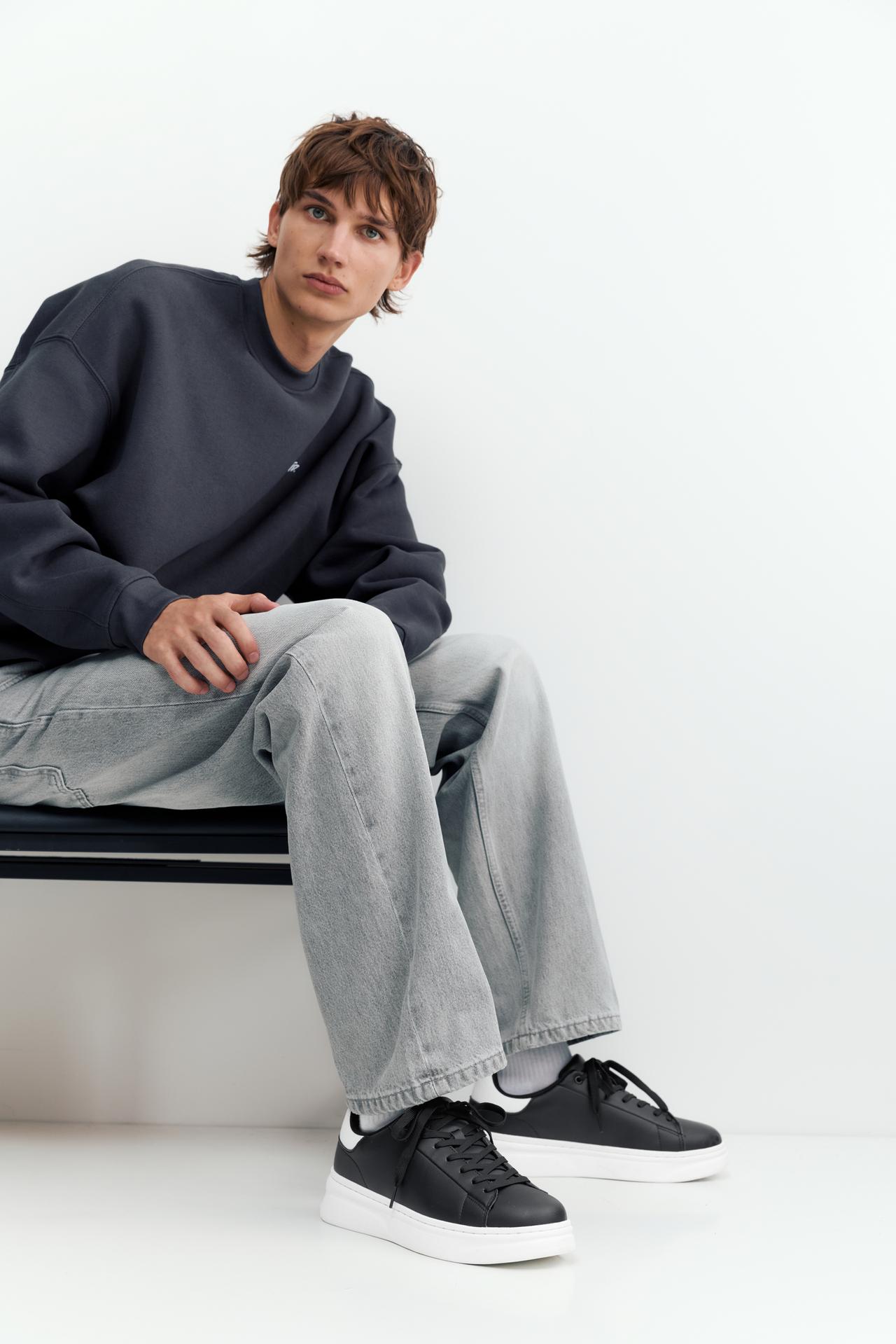 Chunky sole trainers — Contrast