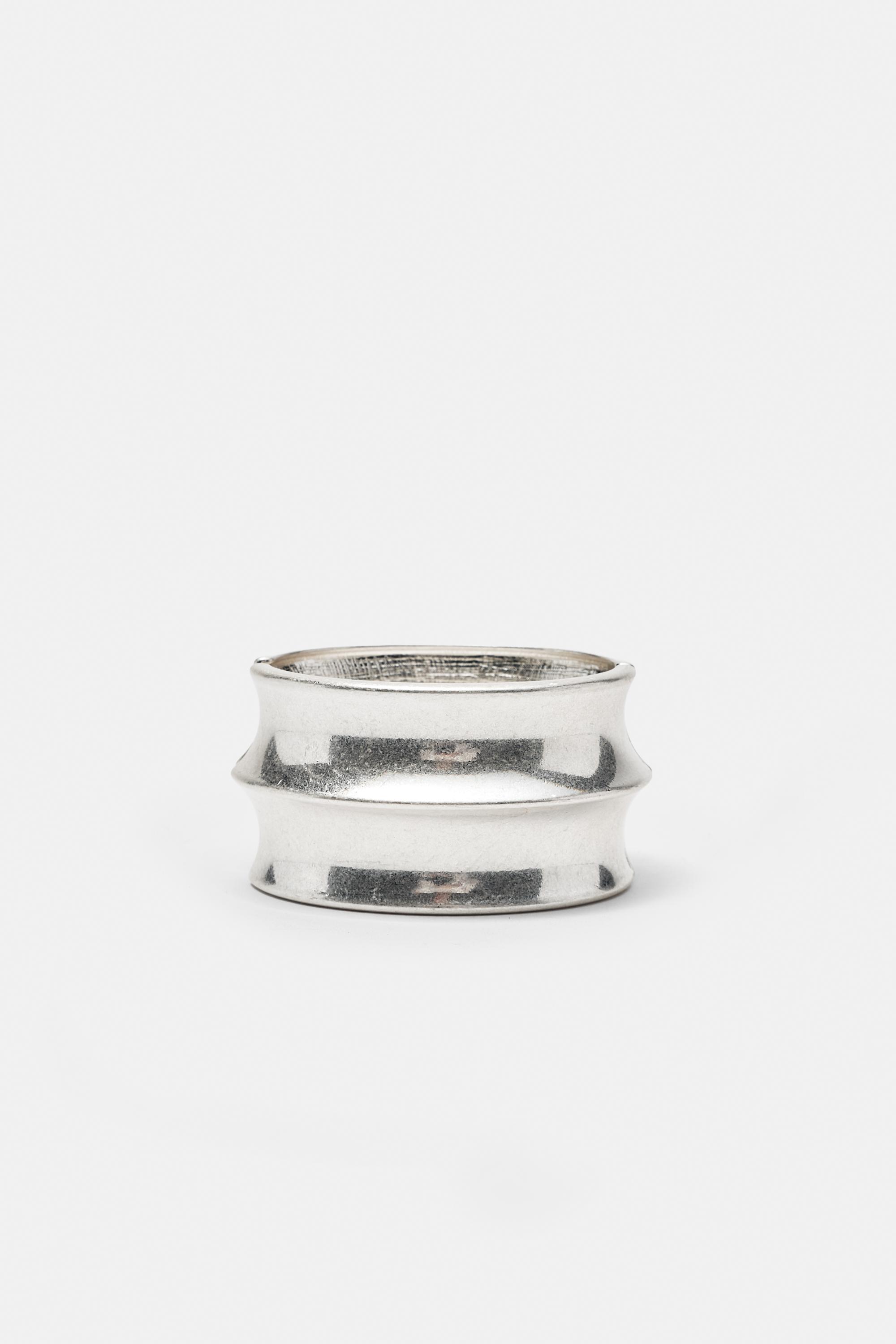 Wide arm cuff — Silver