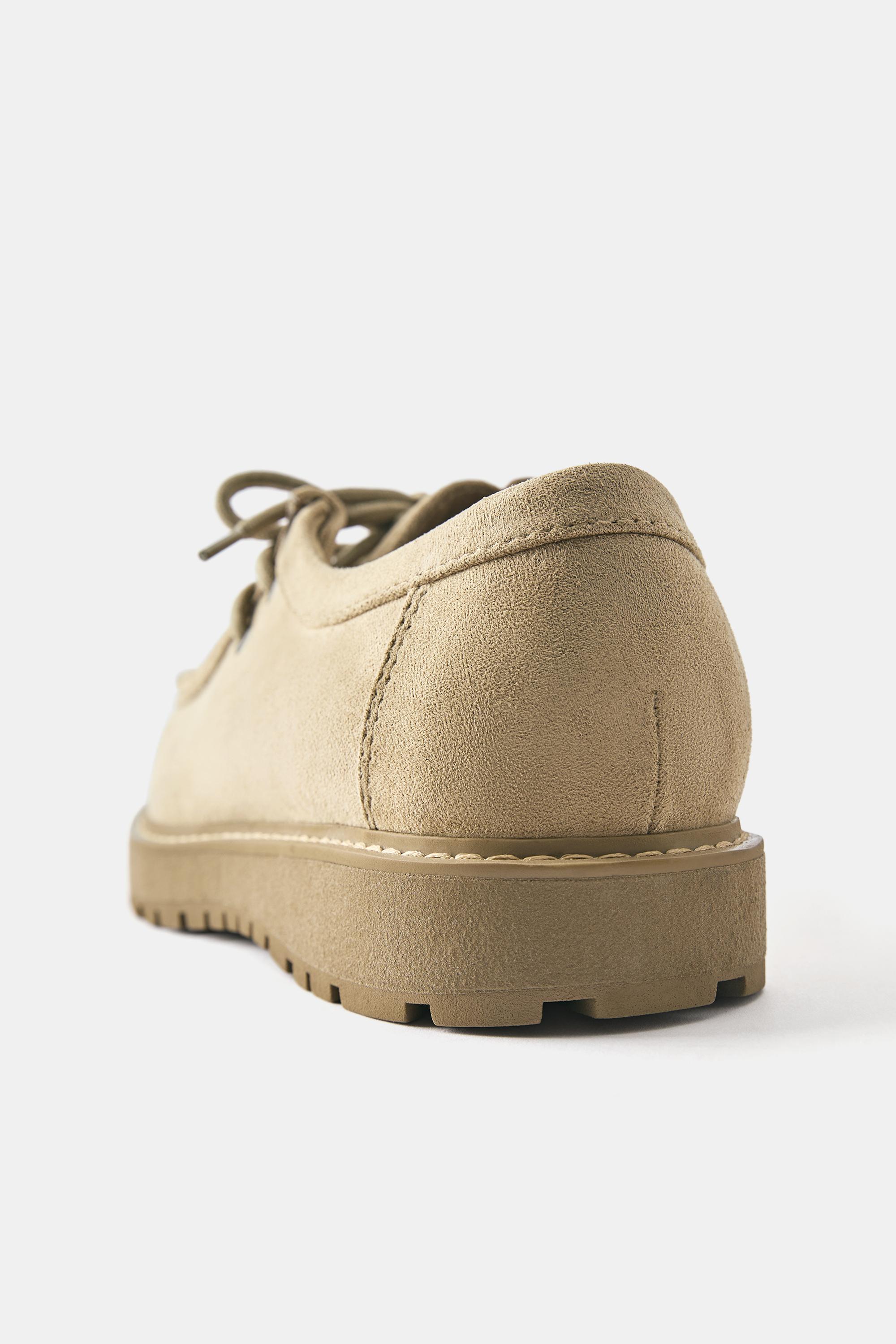 Lace-up shoes — Ecru