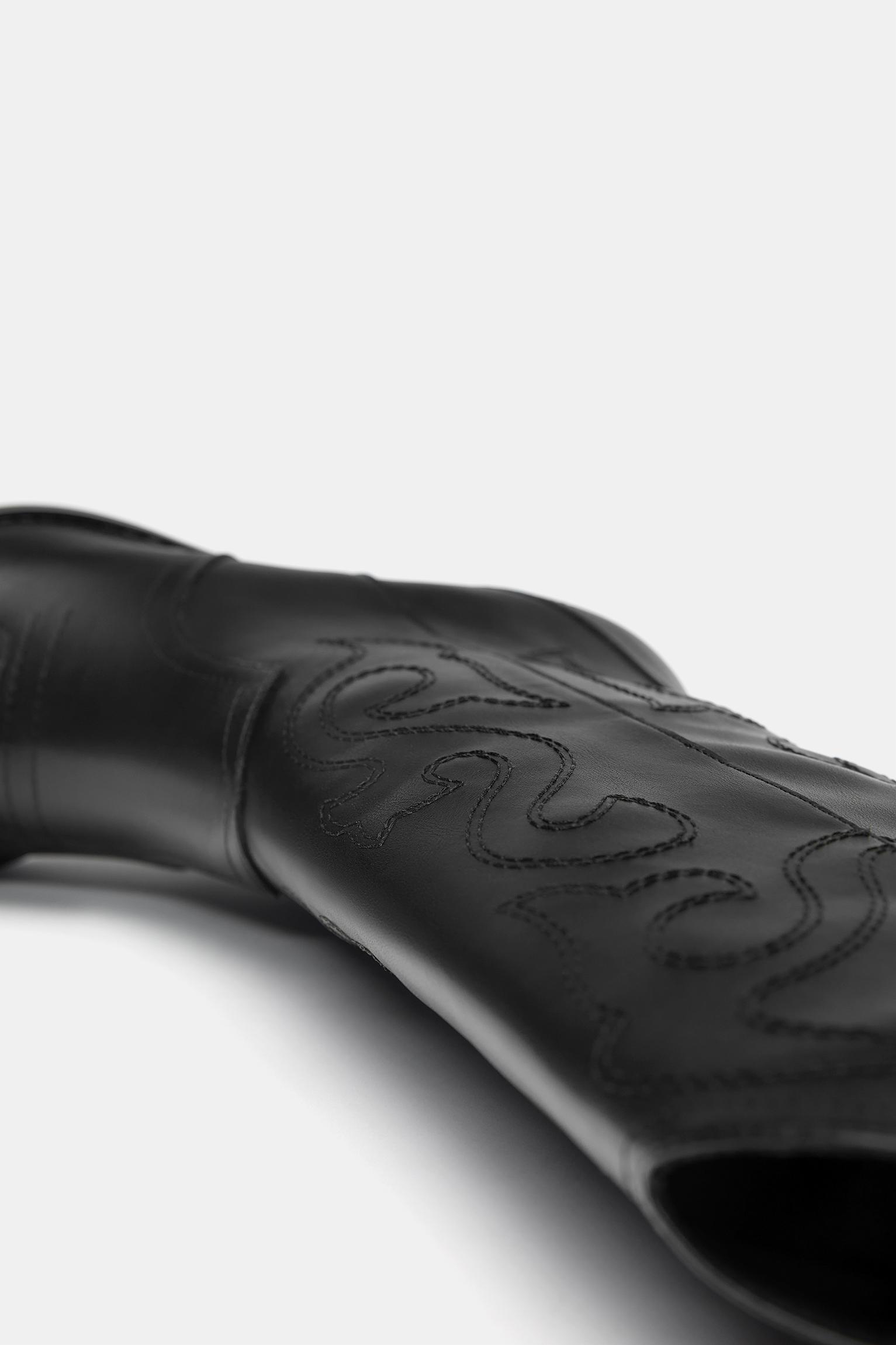 Cowboy boots — Black