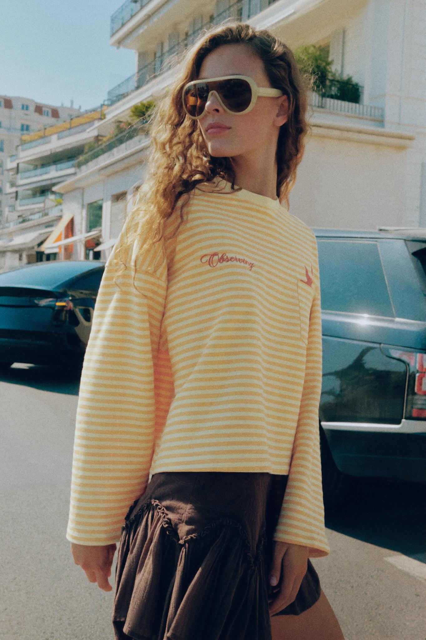 Felpa Oversize A Righe Con Grafica