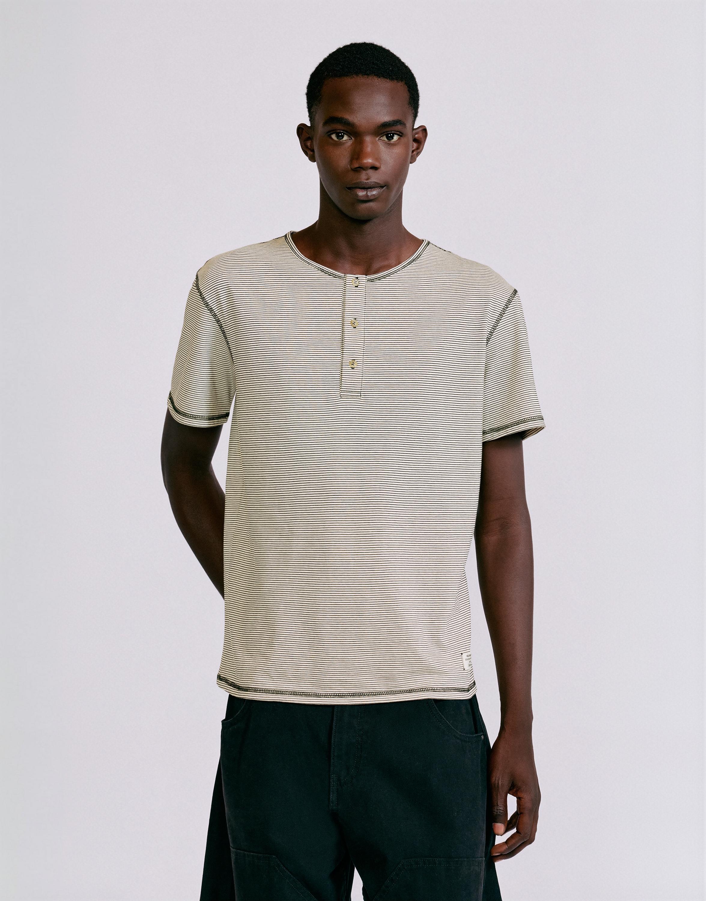 Striped henley neck T-shirt — Striped