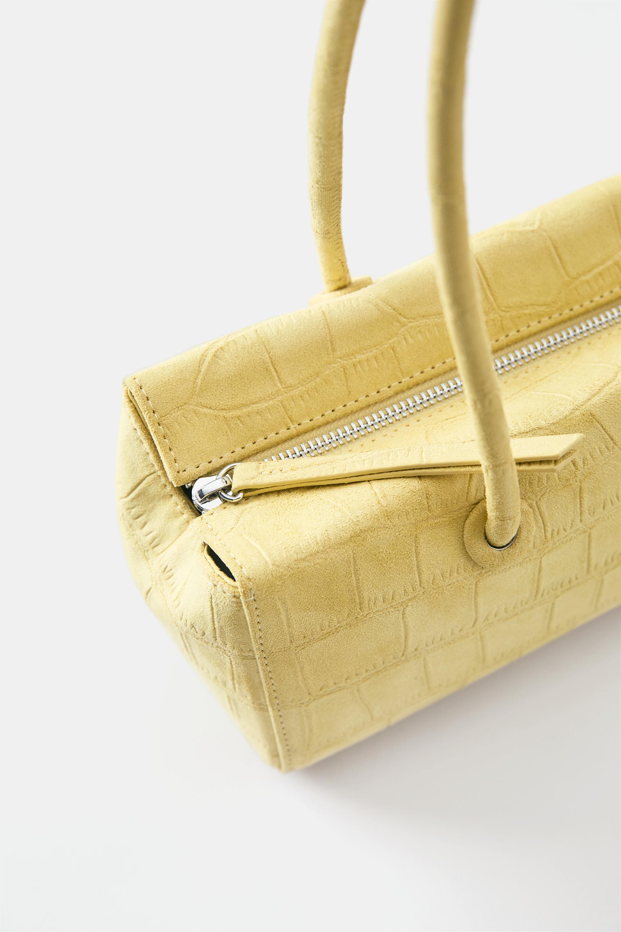 Textured shoulder bag — Yellow