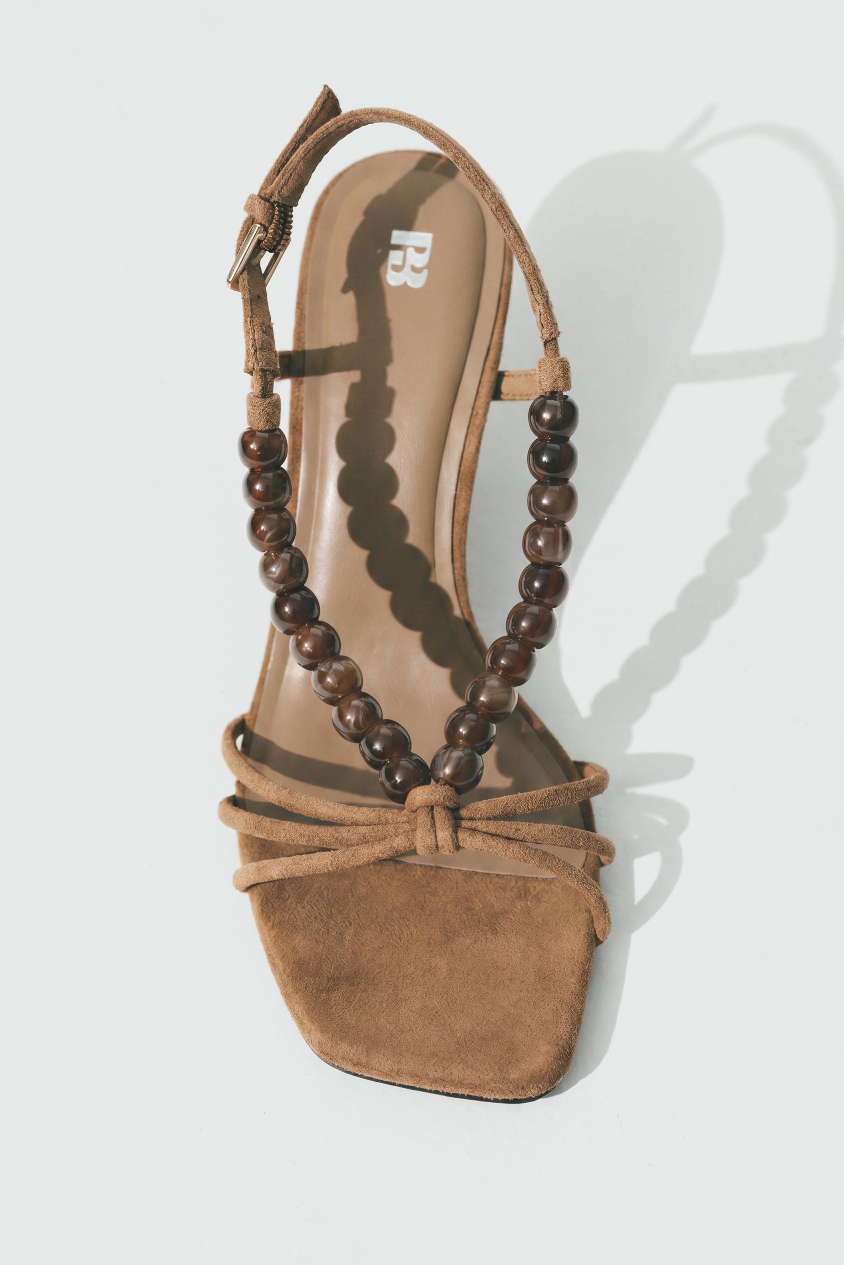 Beaded heeled sandals — Brown