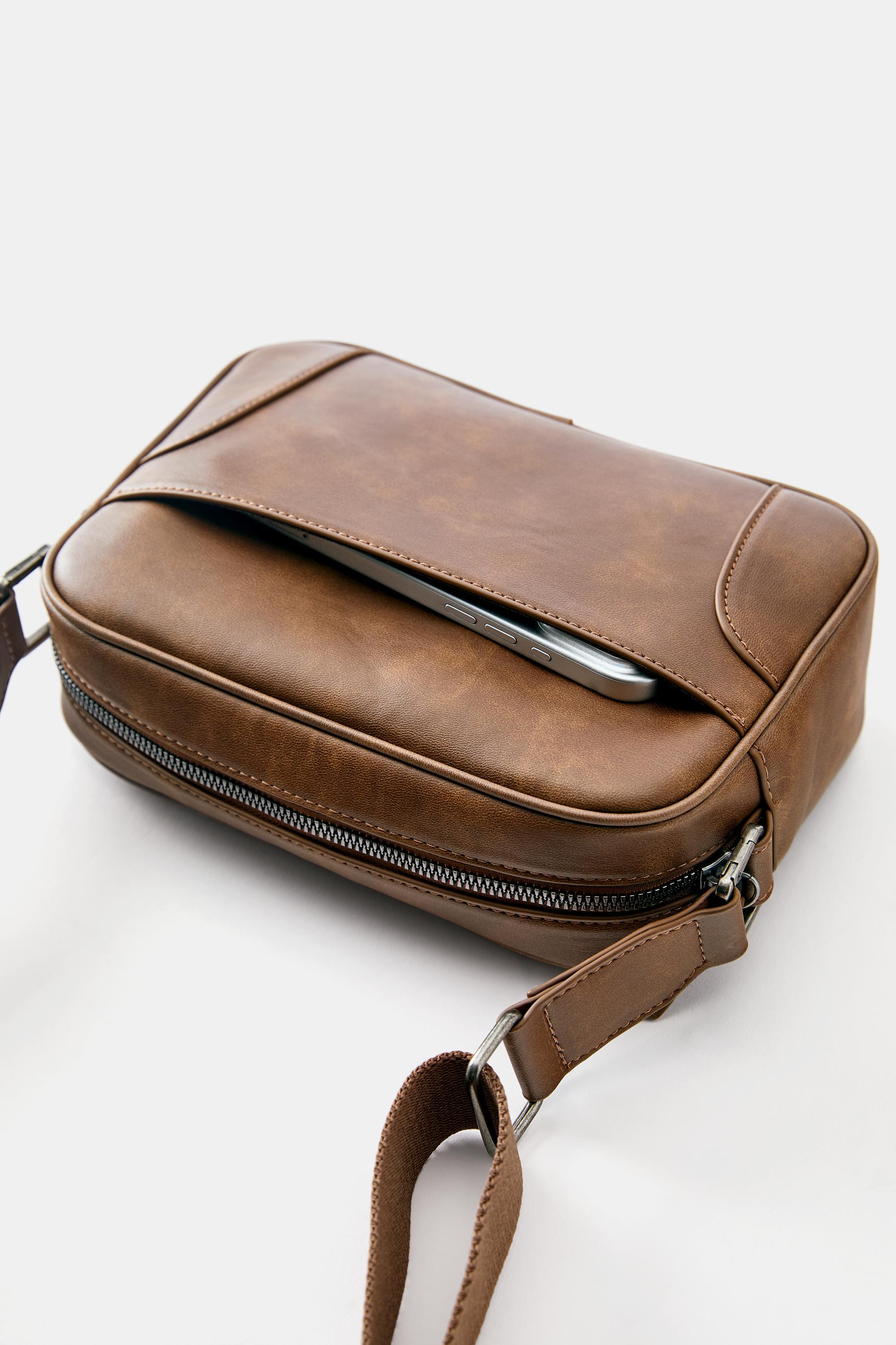 Distressed crossbody bag — Brown
