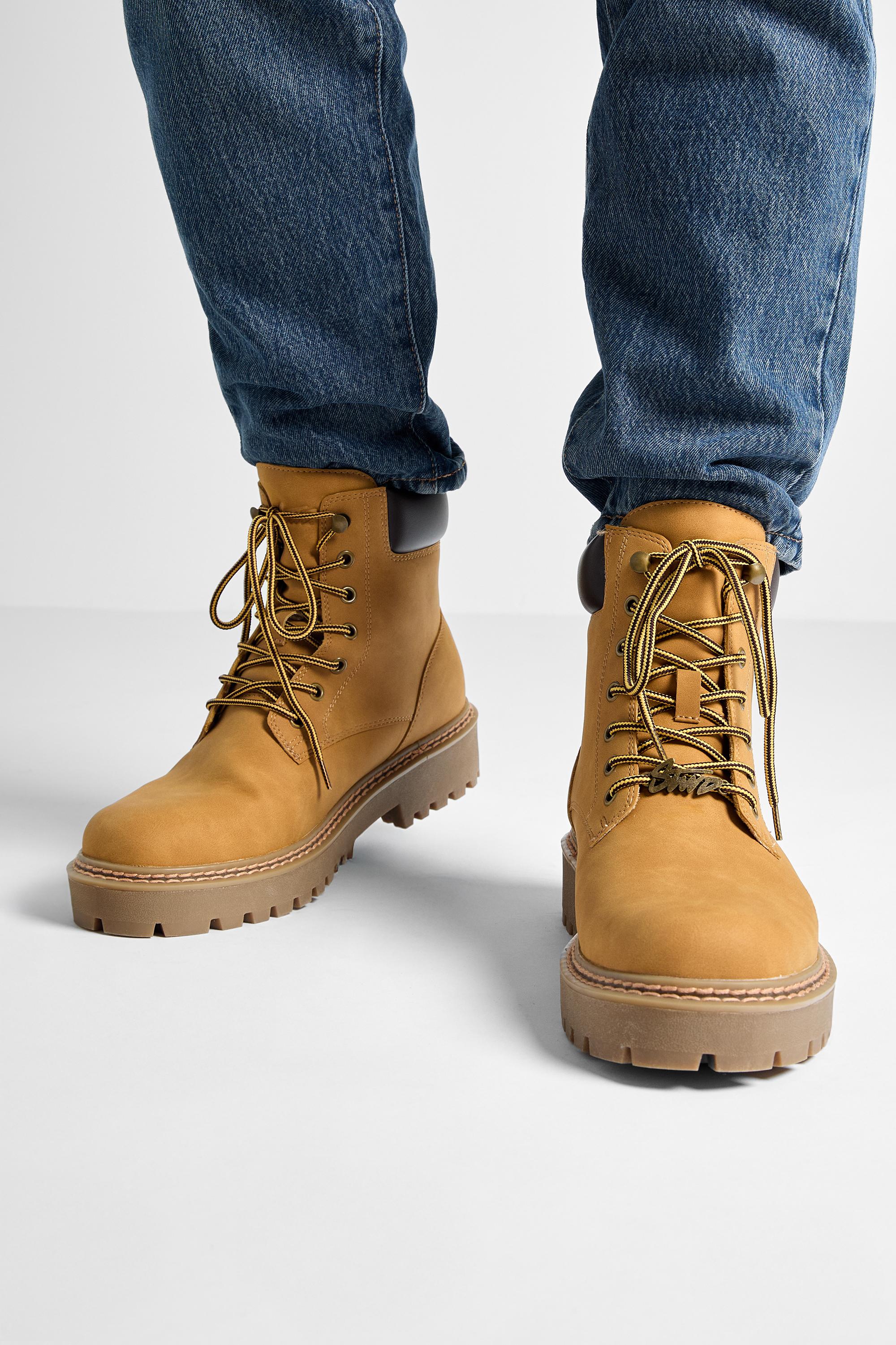 STWD lace-up boots — Mustard