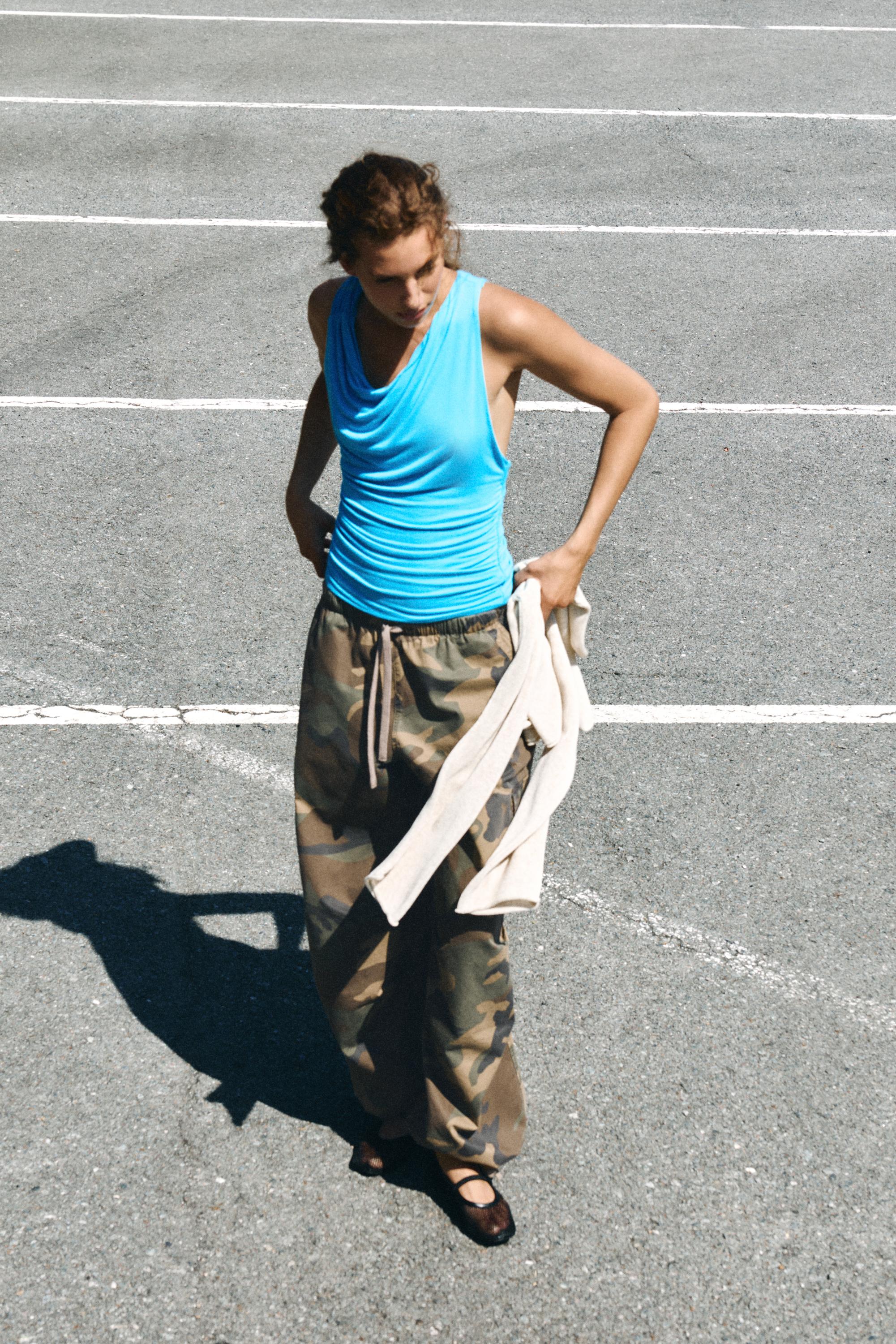 Printed parachute trousers — Khaki