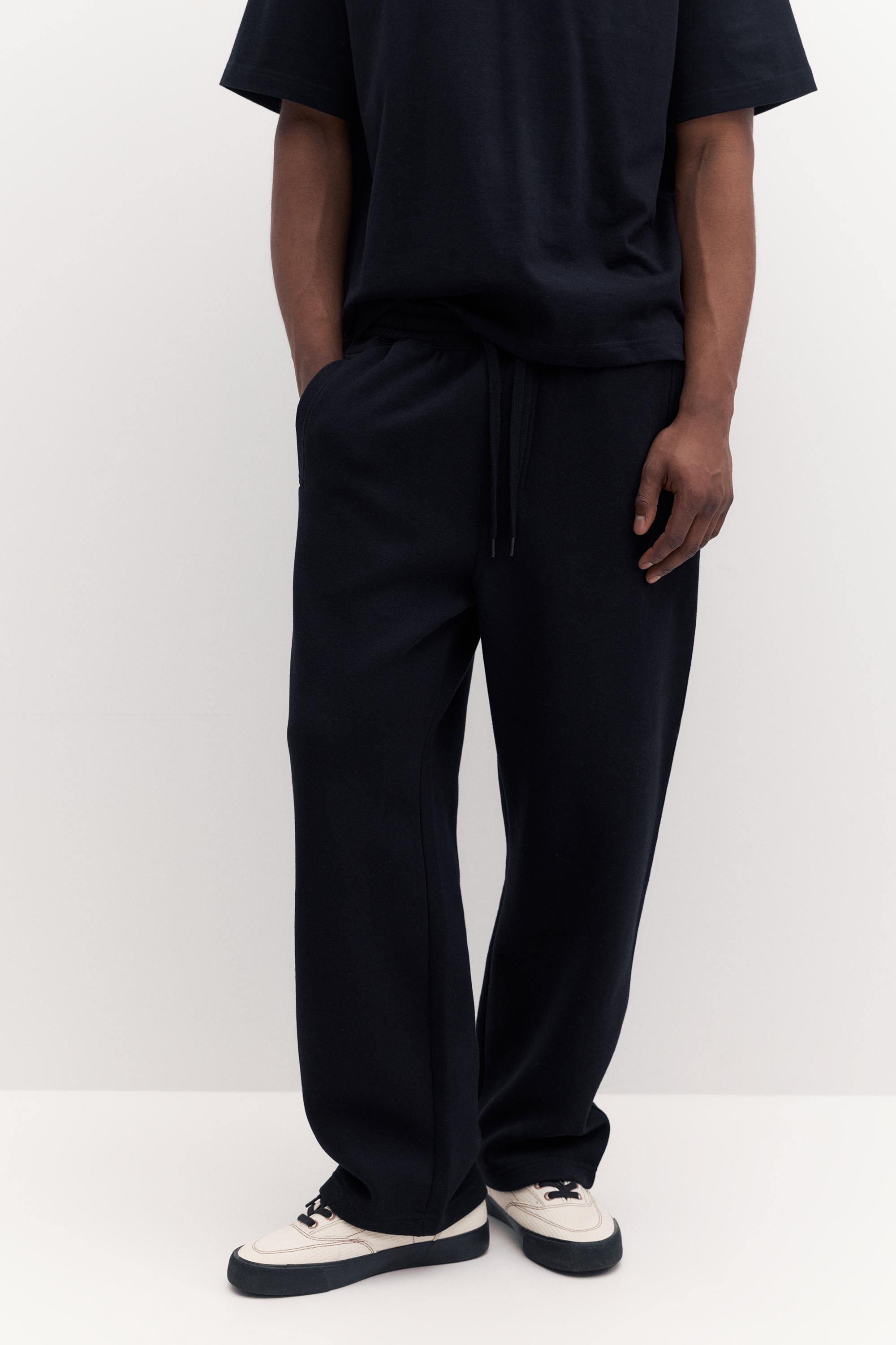 Basic baggy tracksuit bottoms — Black
