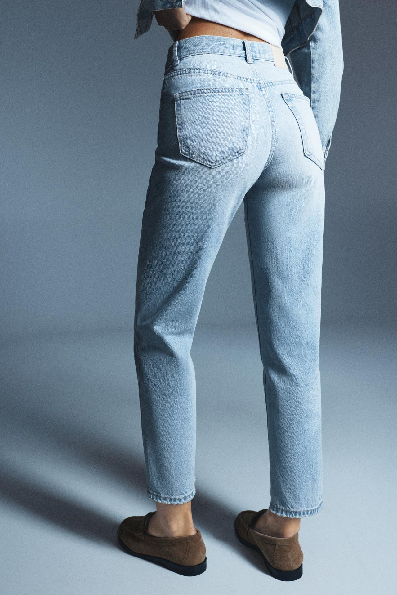 High-waist mom fit jeans — Faded blue