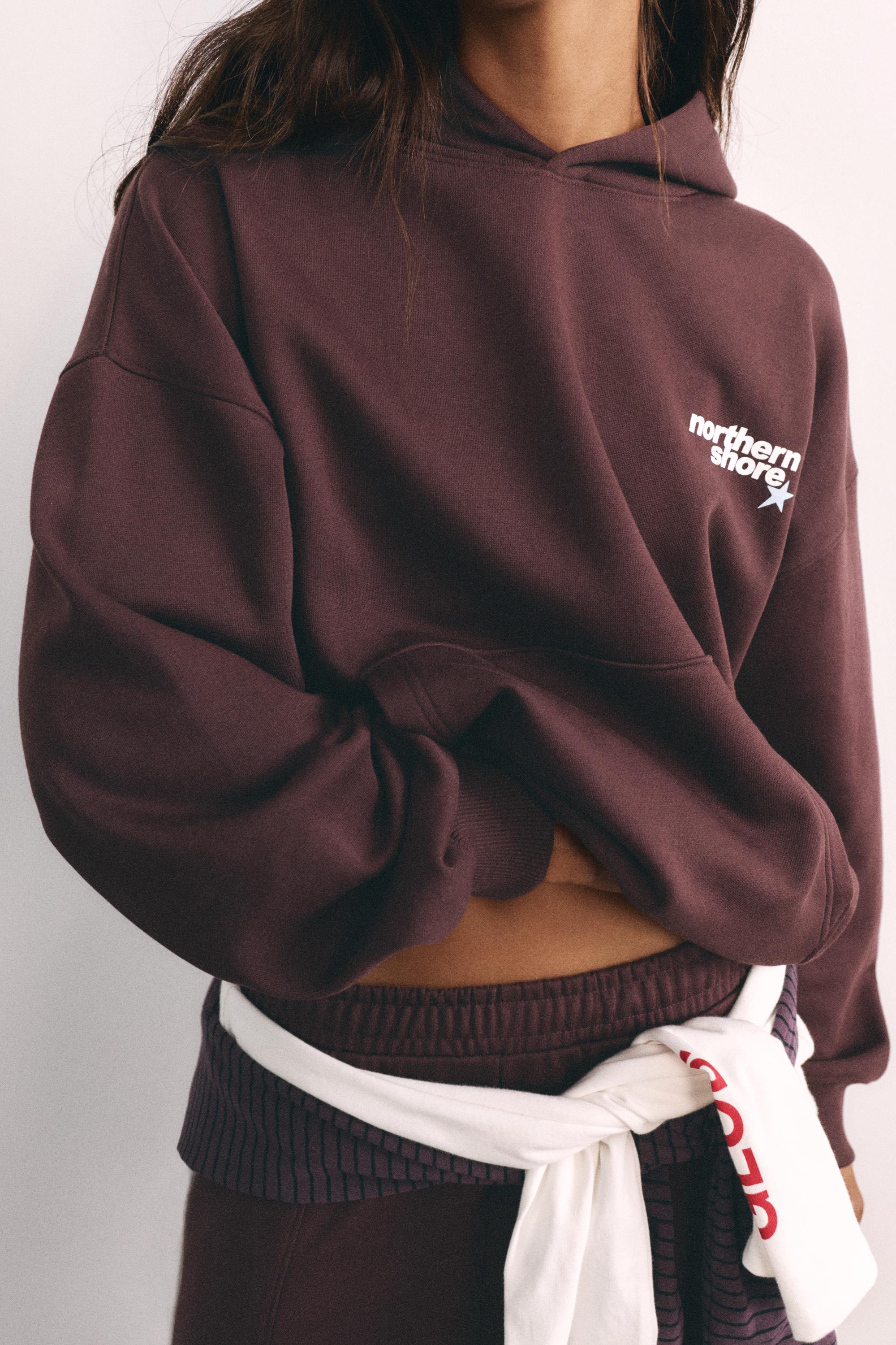 Graphic hoodie — Maroon