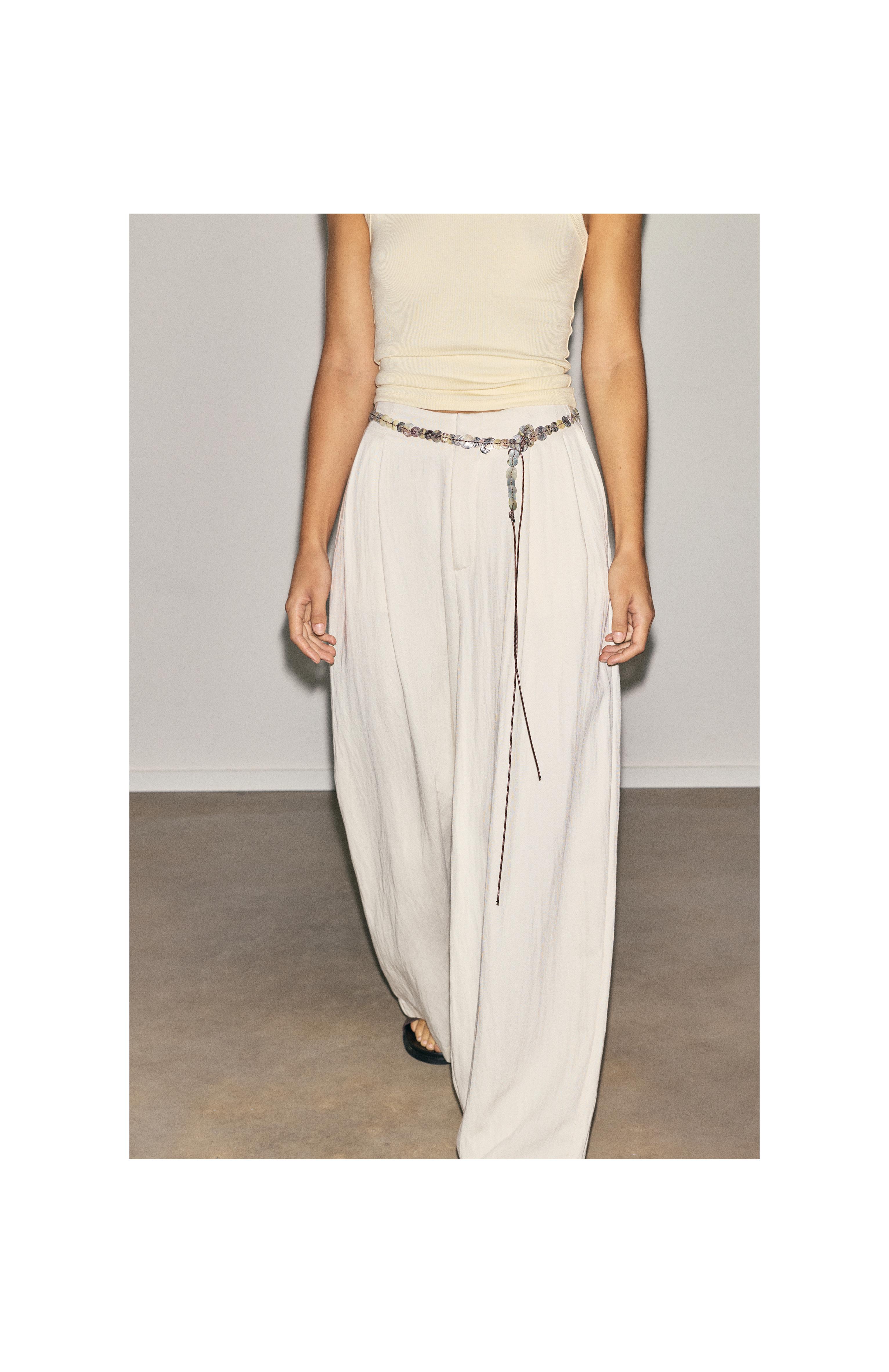 Mother-of-pearl-effect button belt — Ecru
