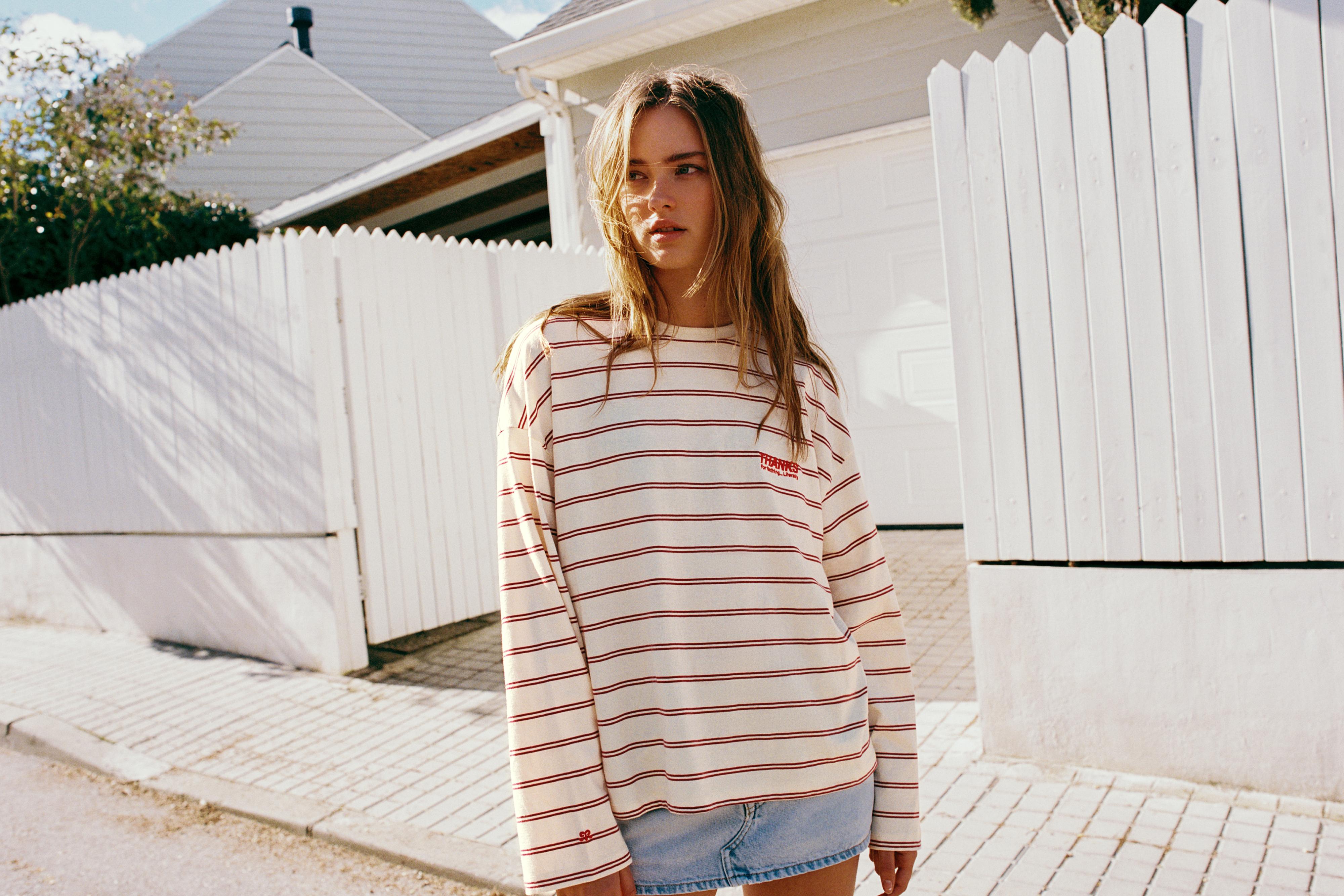 Çizgili ve yazılı t-shirt - Görsel 21