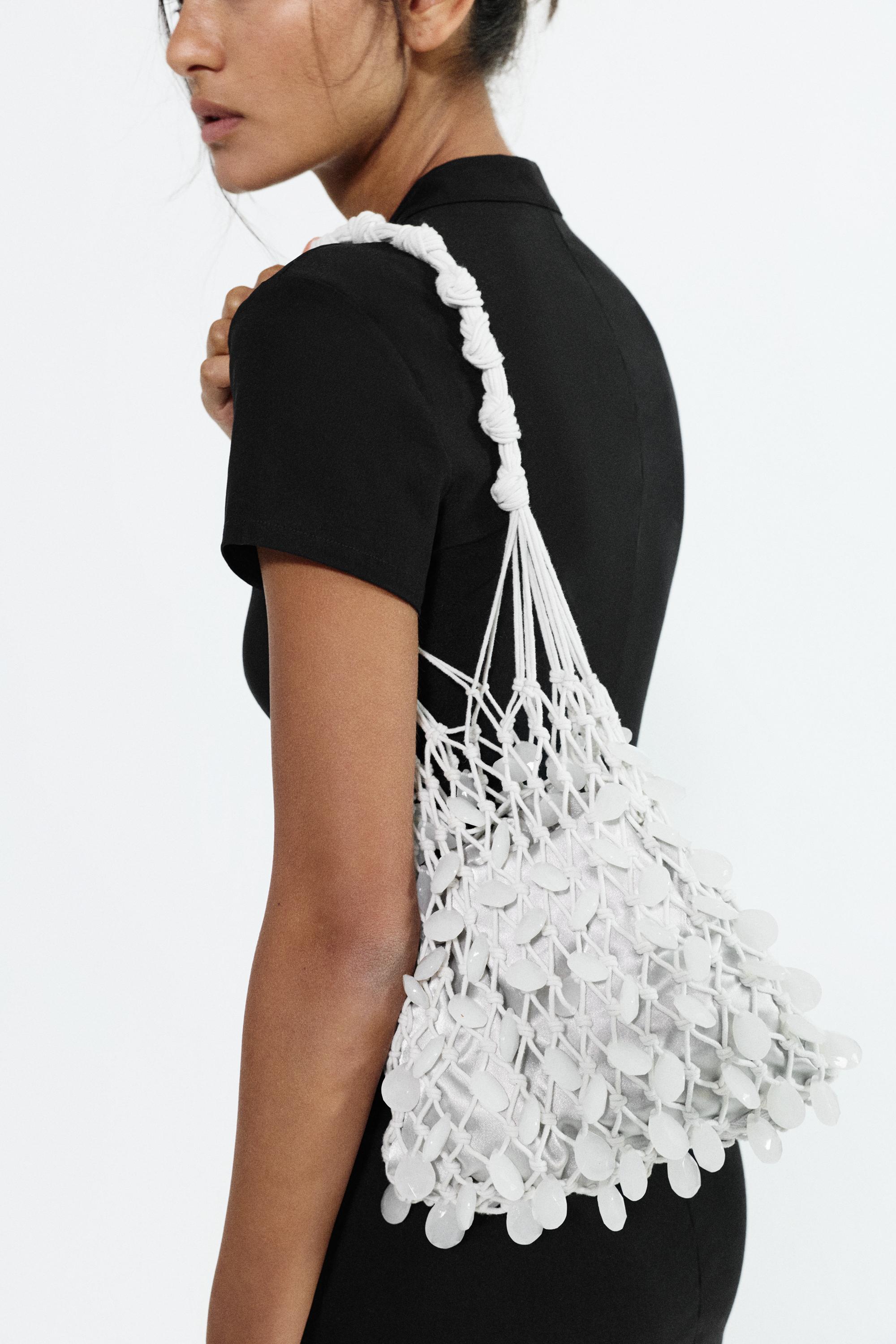 Beaded shoulder bag — Grey