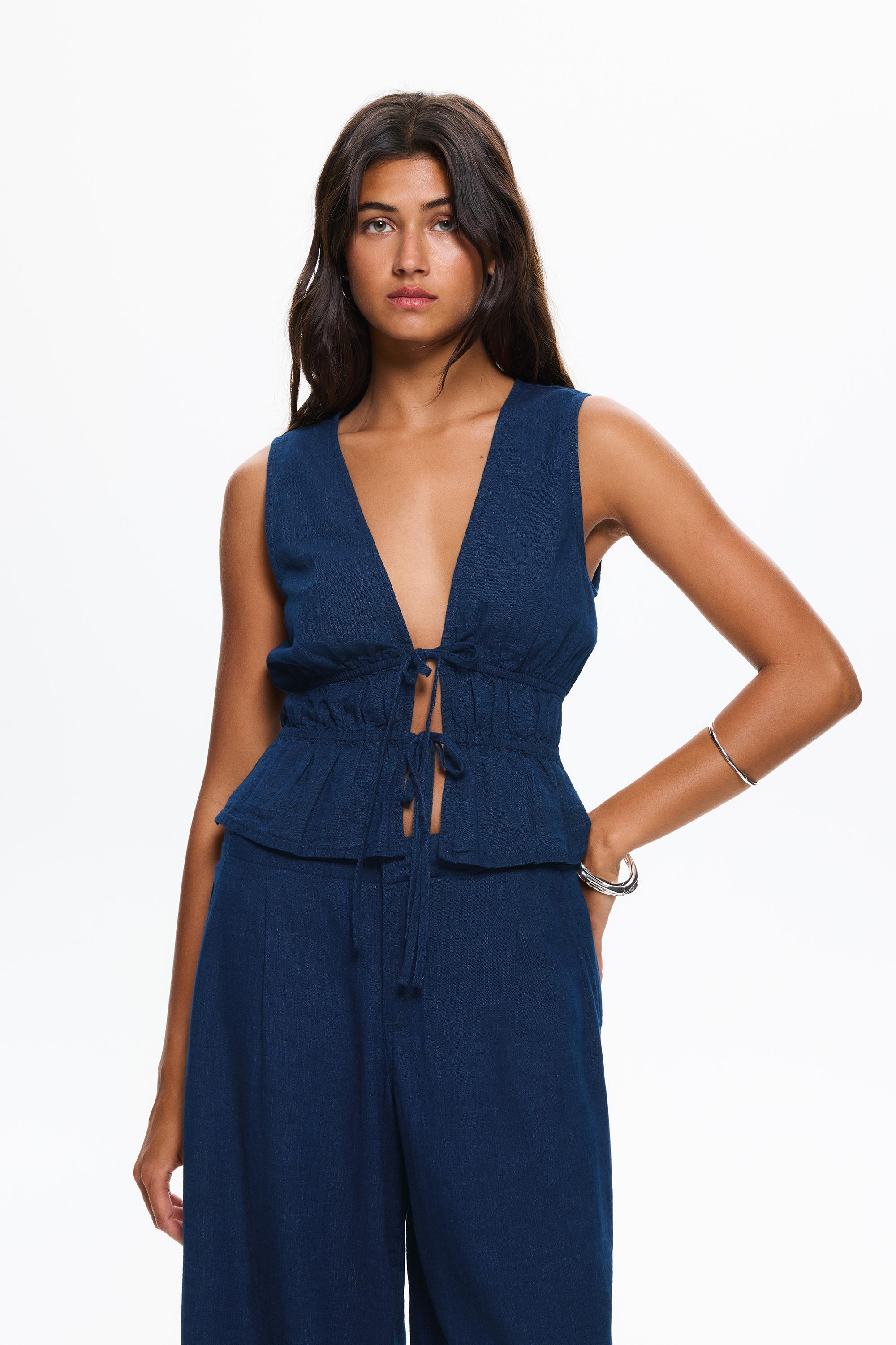 Top Mit Raffungen Und Schleifen