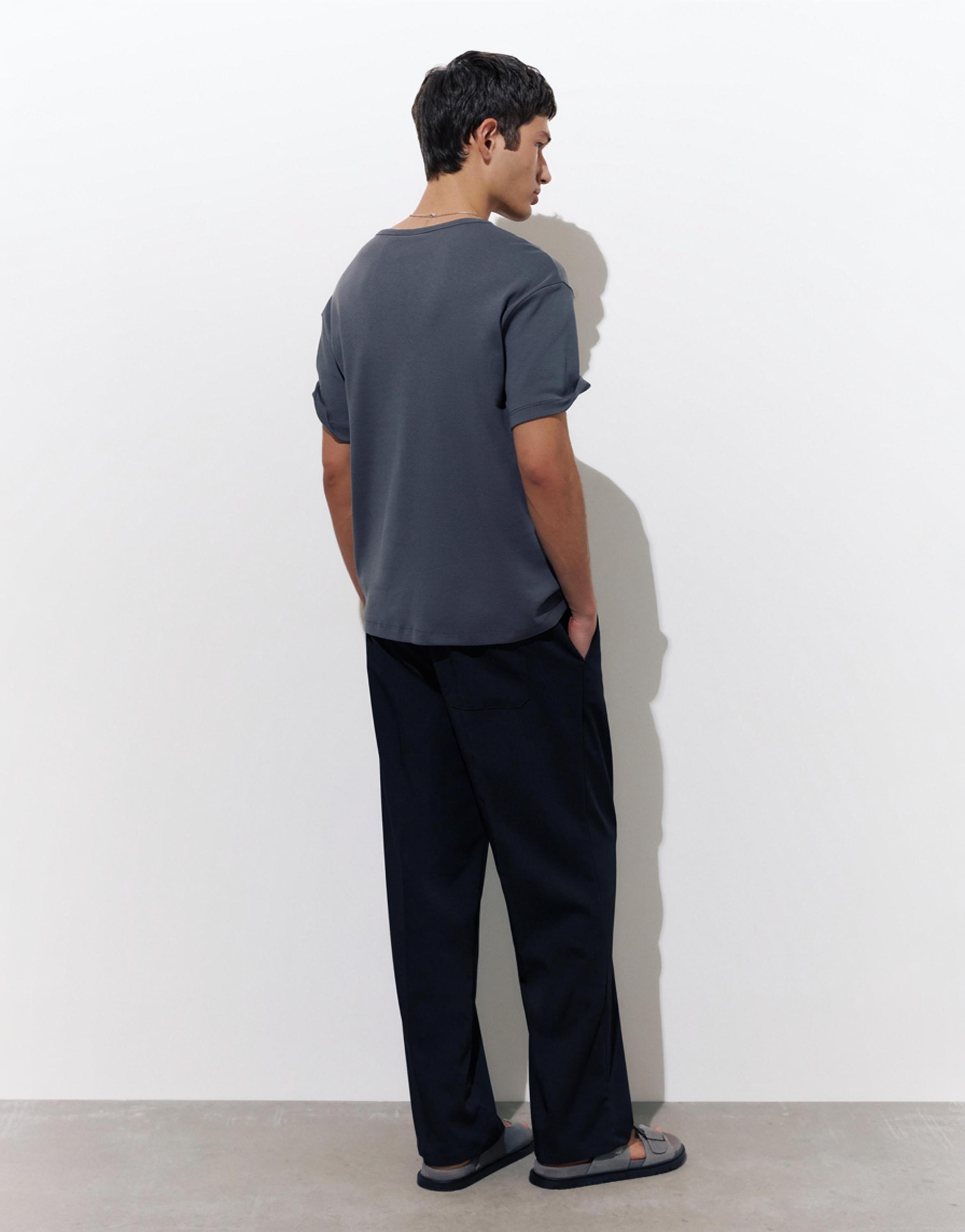 Wide-leg tailored trousers — Black