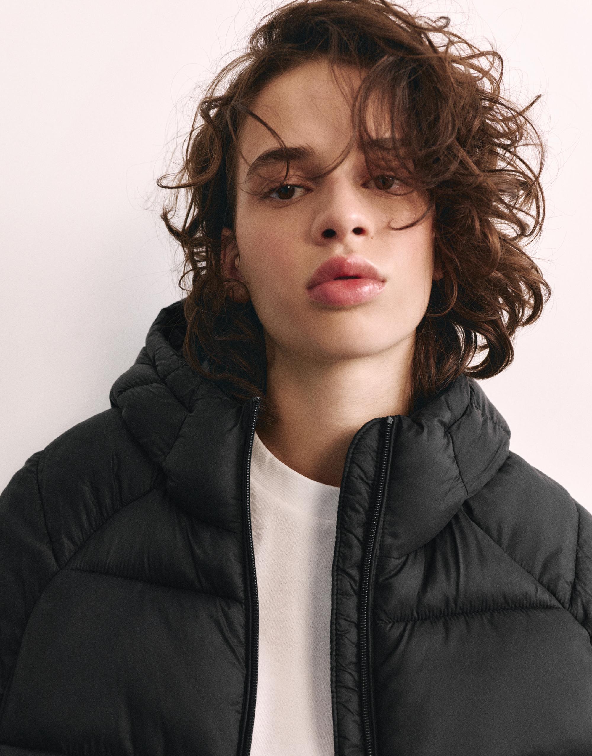 Hooded puffer jacket — Black