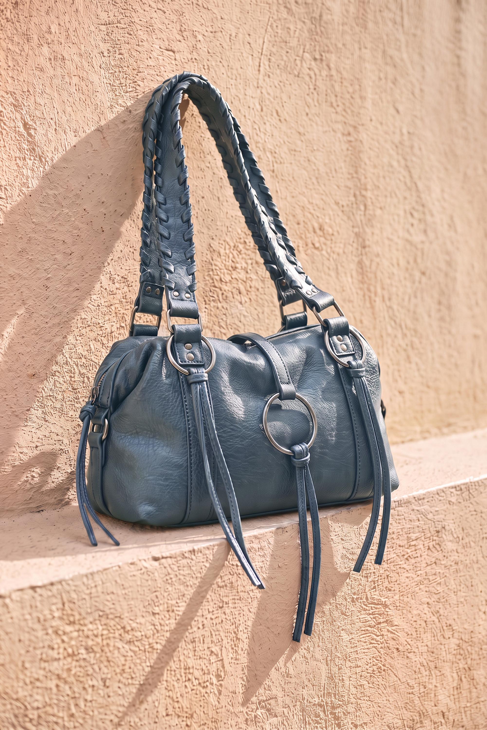 Ring detail shoulder bag — Blue