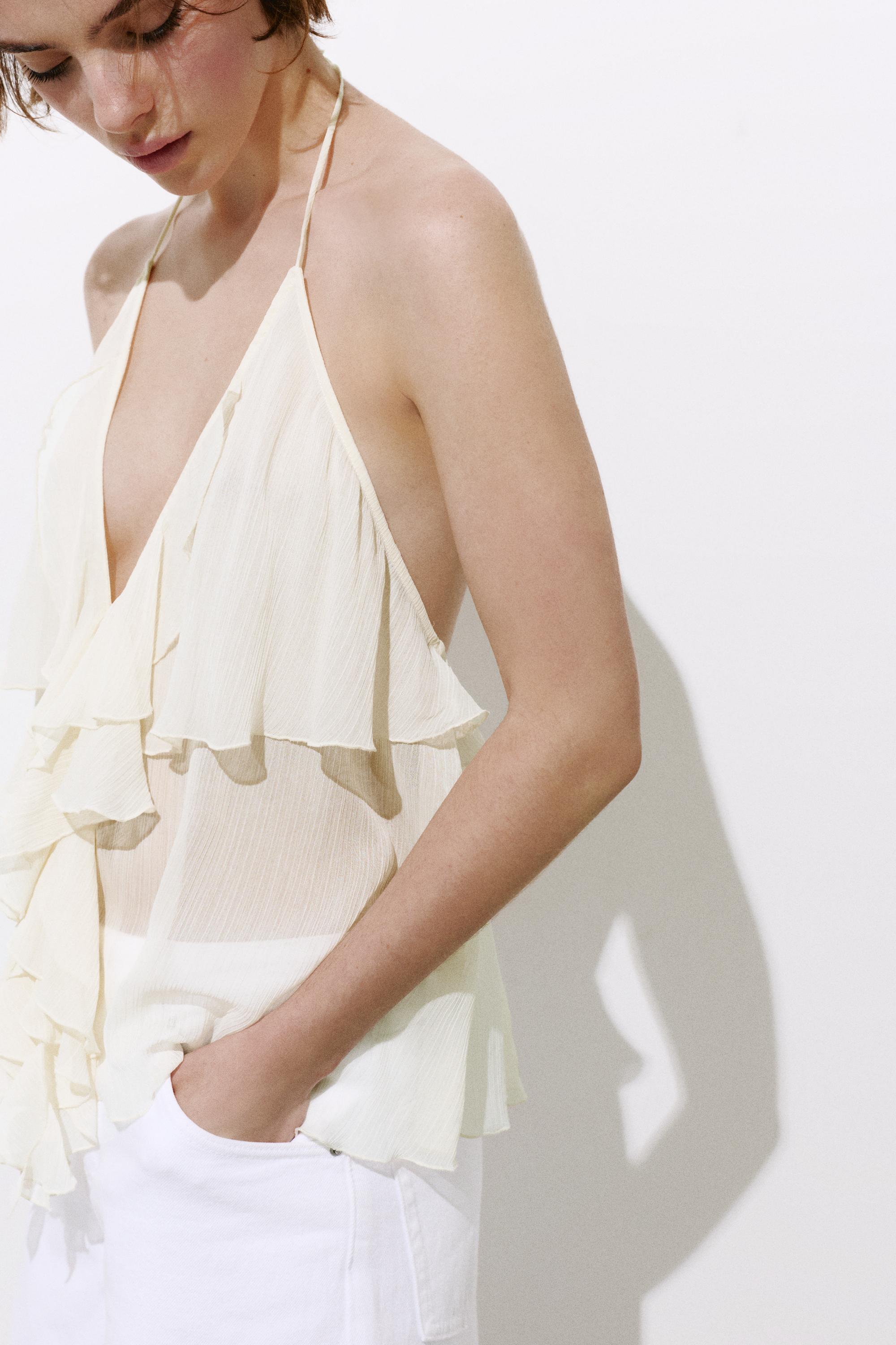 Halter top with ruffles — Sand