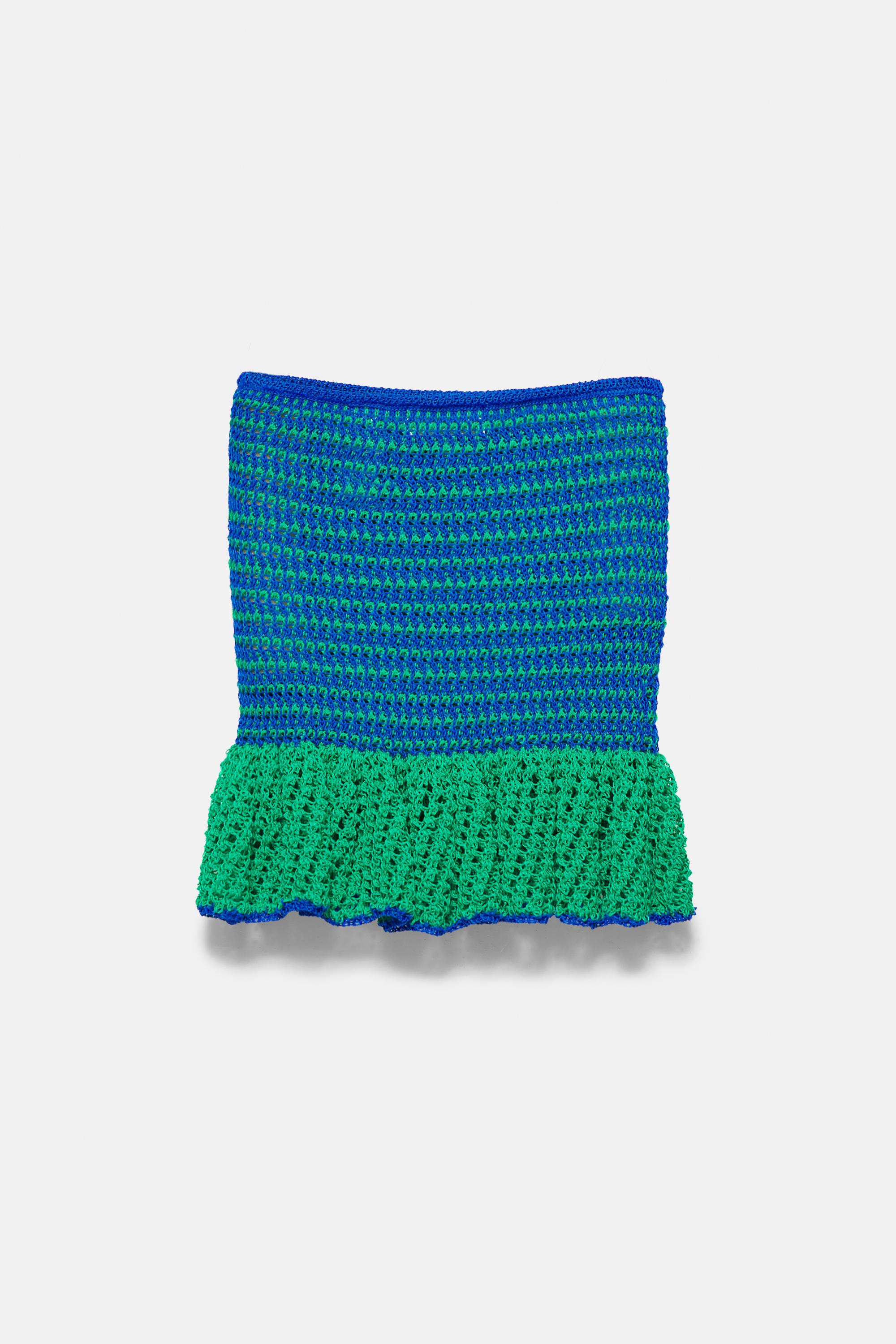 Ruffled crochet mini skirt