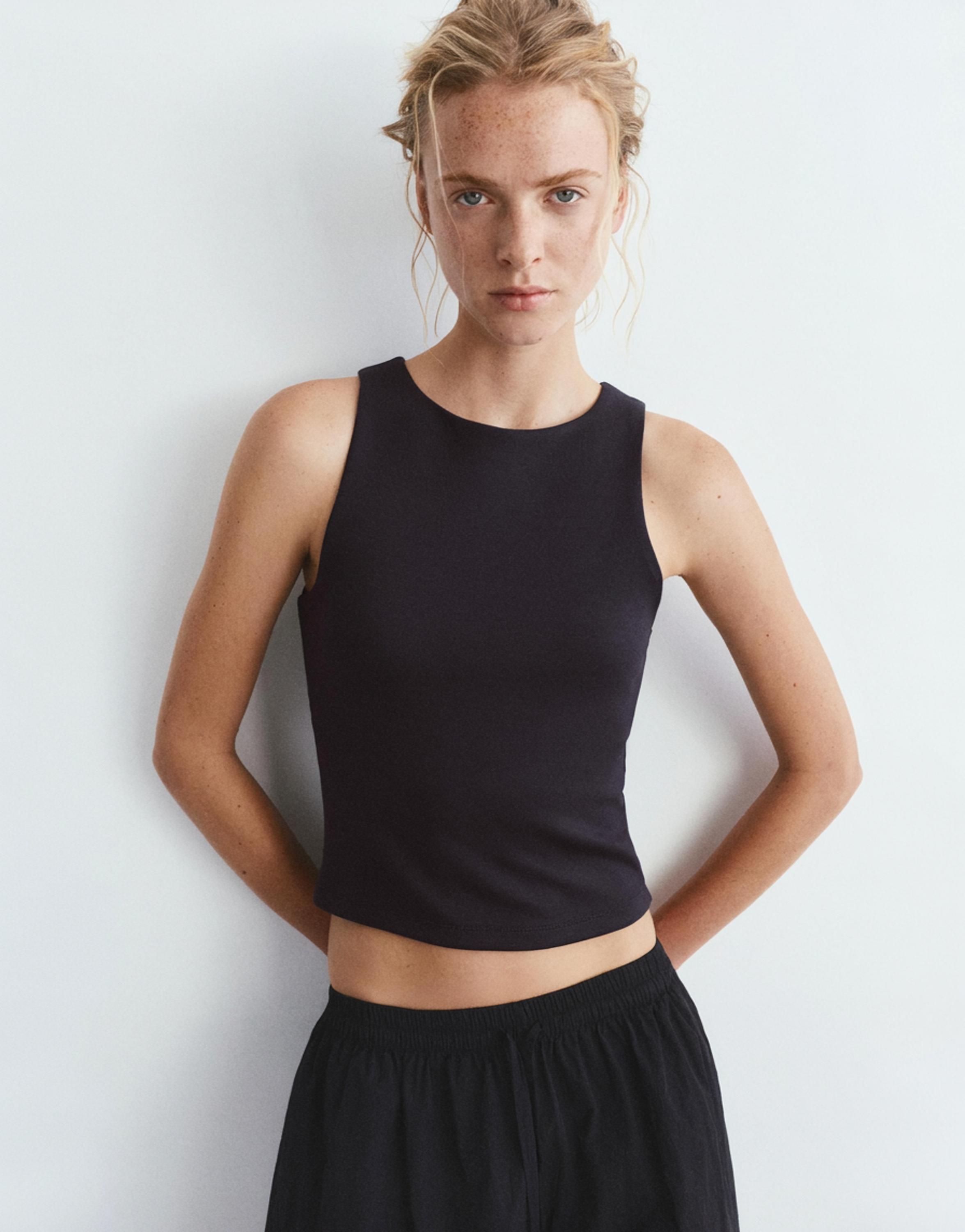 Soft-touch tank top — Black