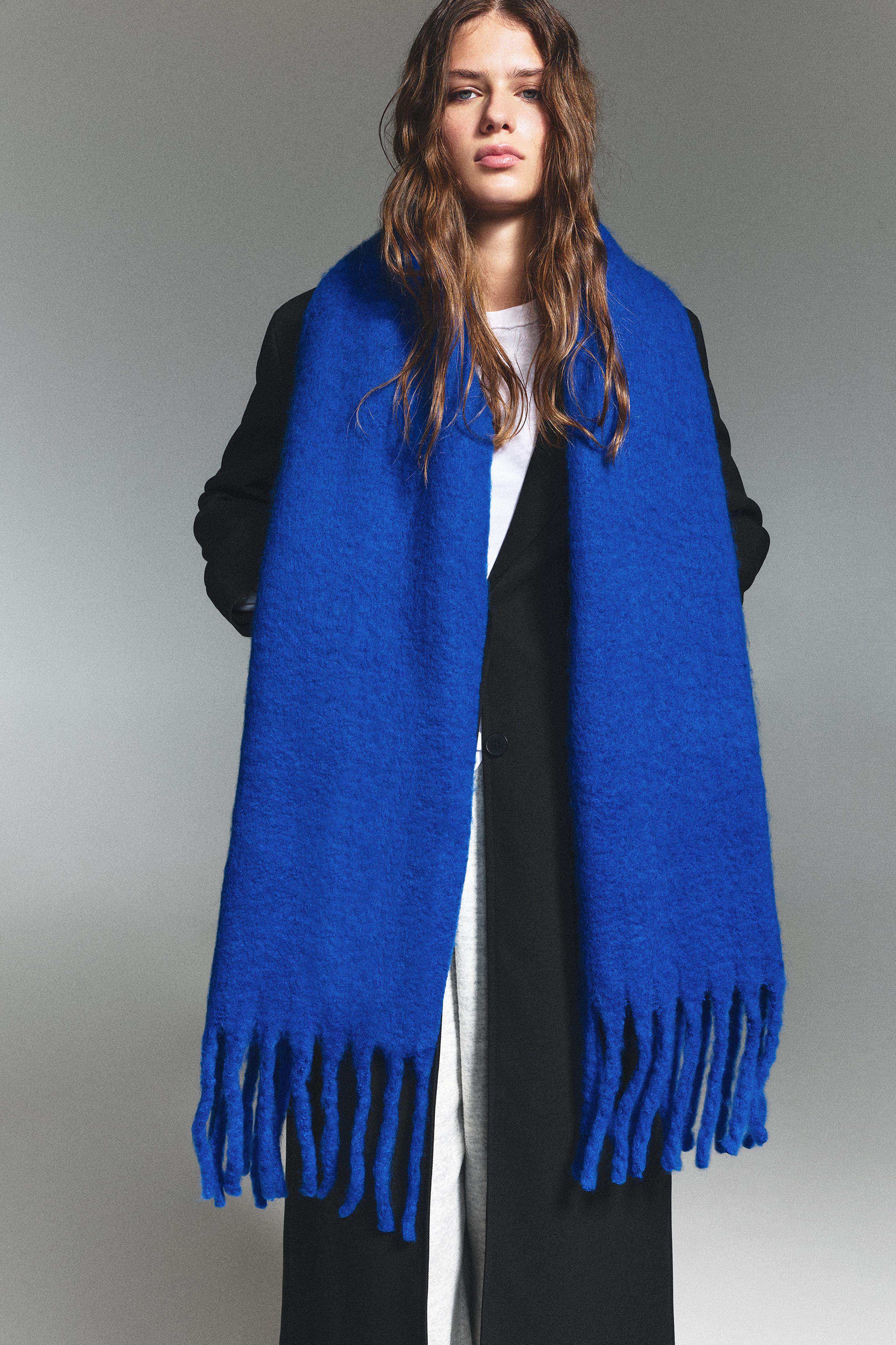 Maxi mohair-effect scarf — Electric blue