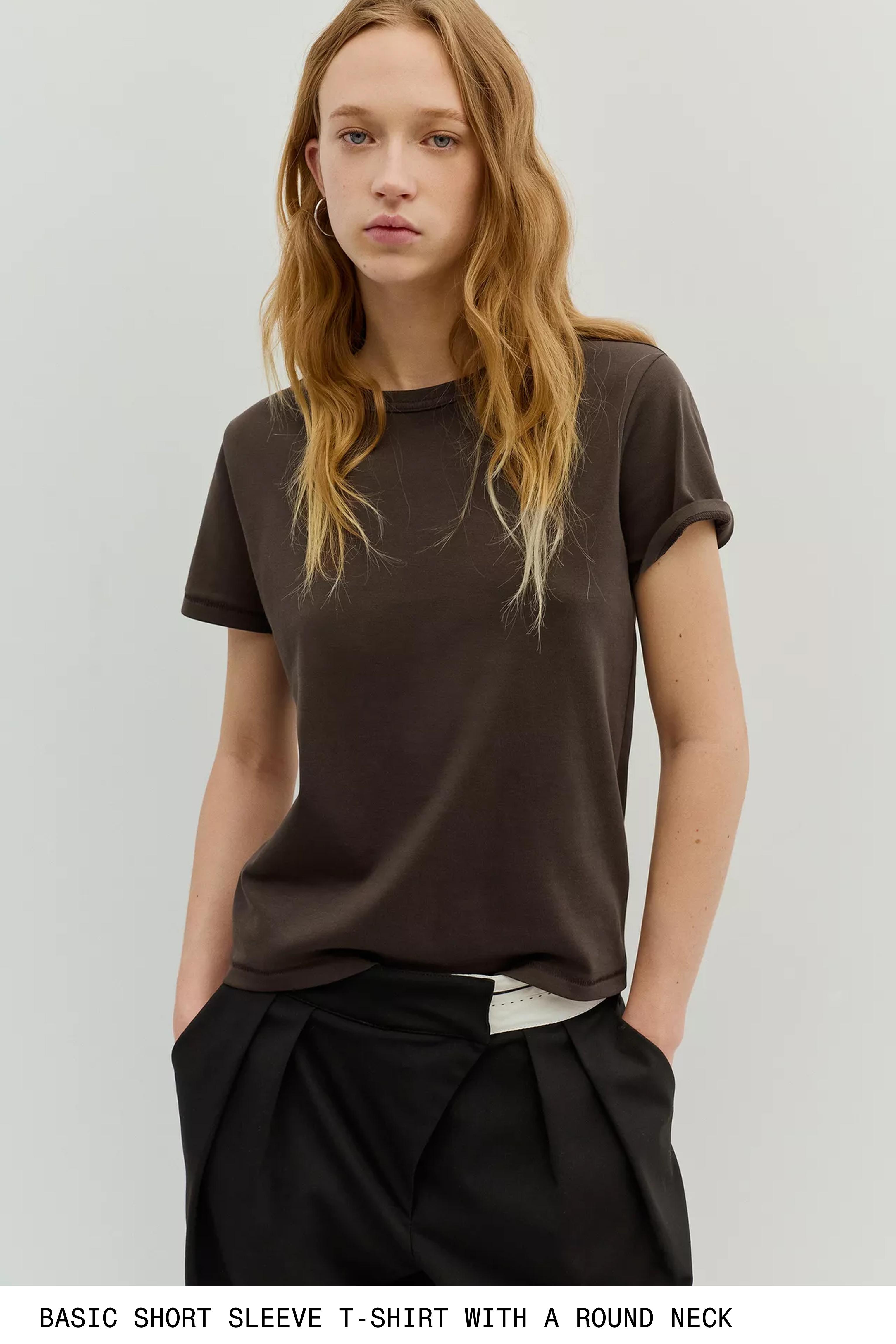 Basic short sleeve T-shirt — Brown