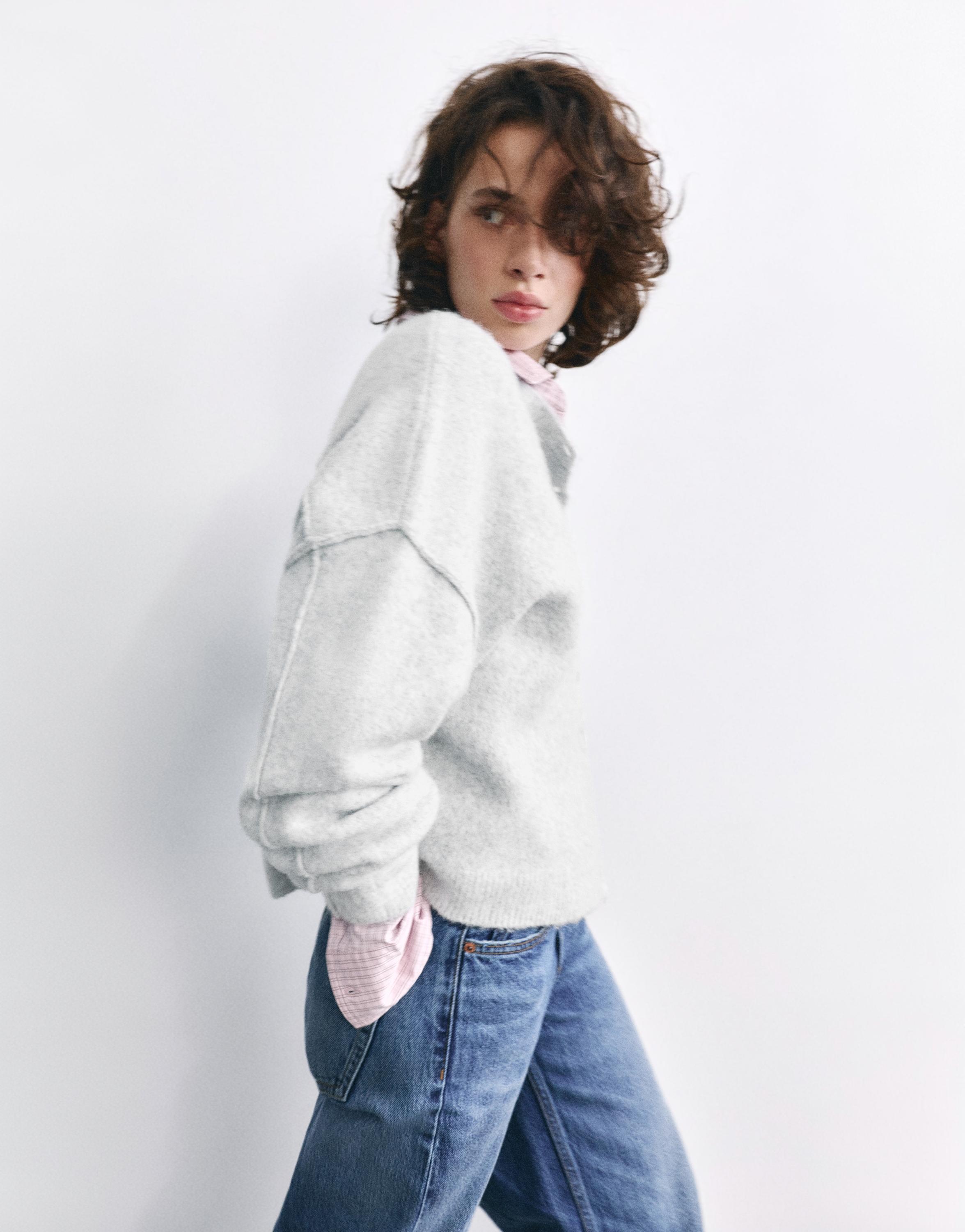 Soft knit cardigan — Pale grey