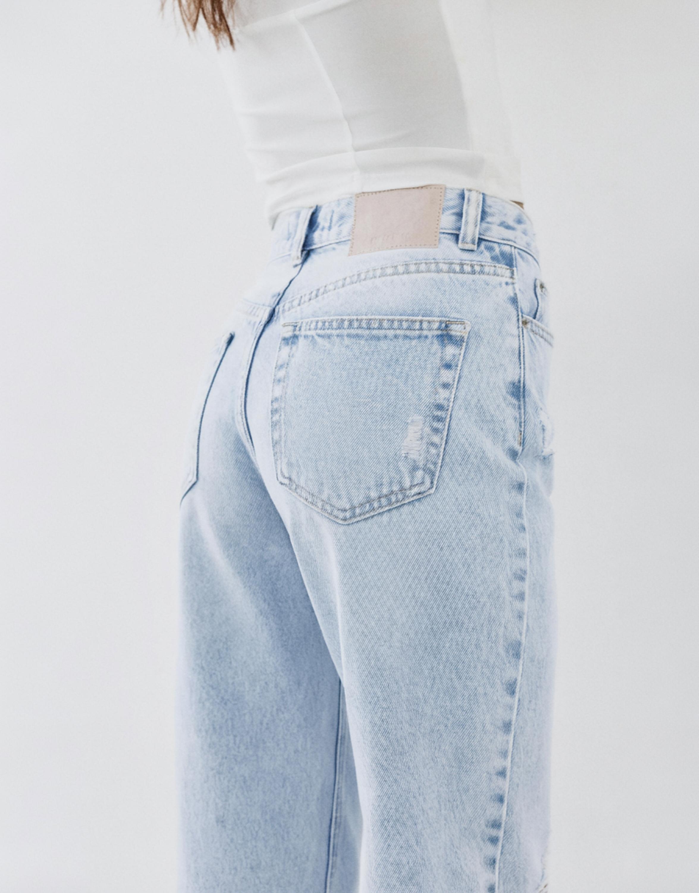 Ripped mom fit jeans — Sky blue
