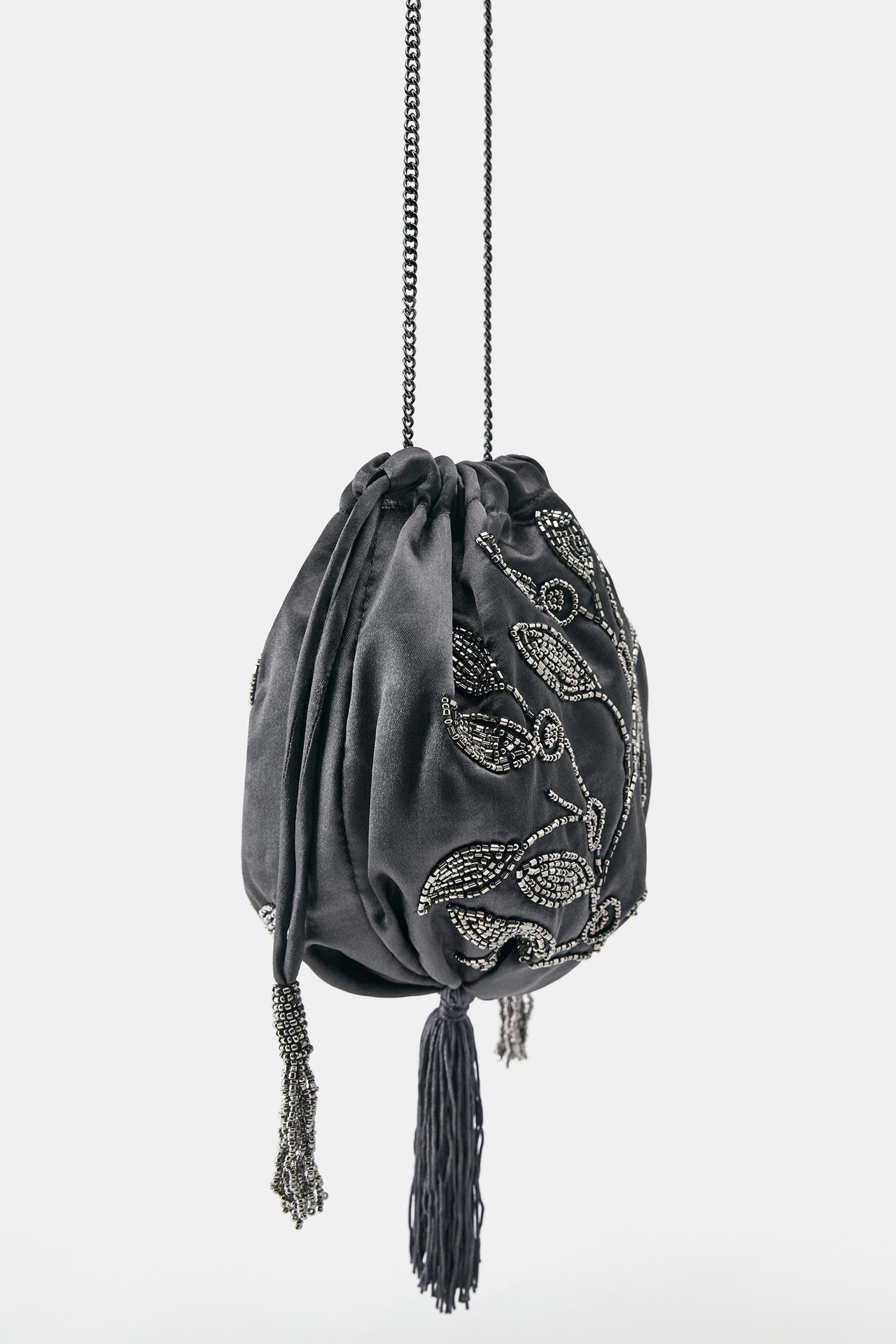 Beaded bucket bag — Grey
