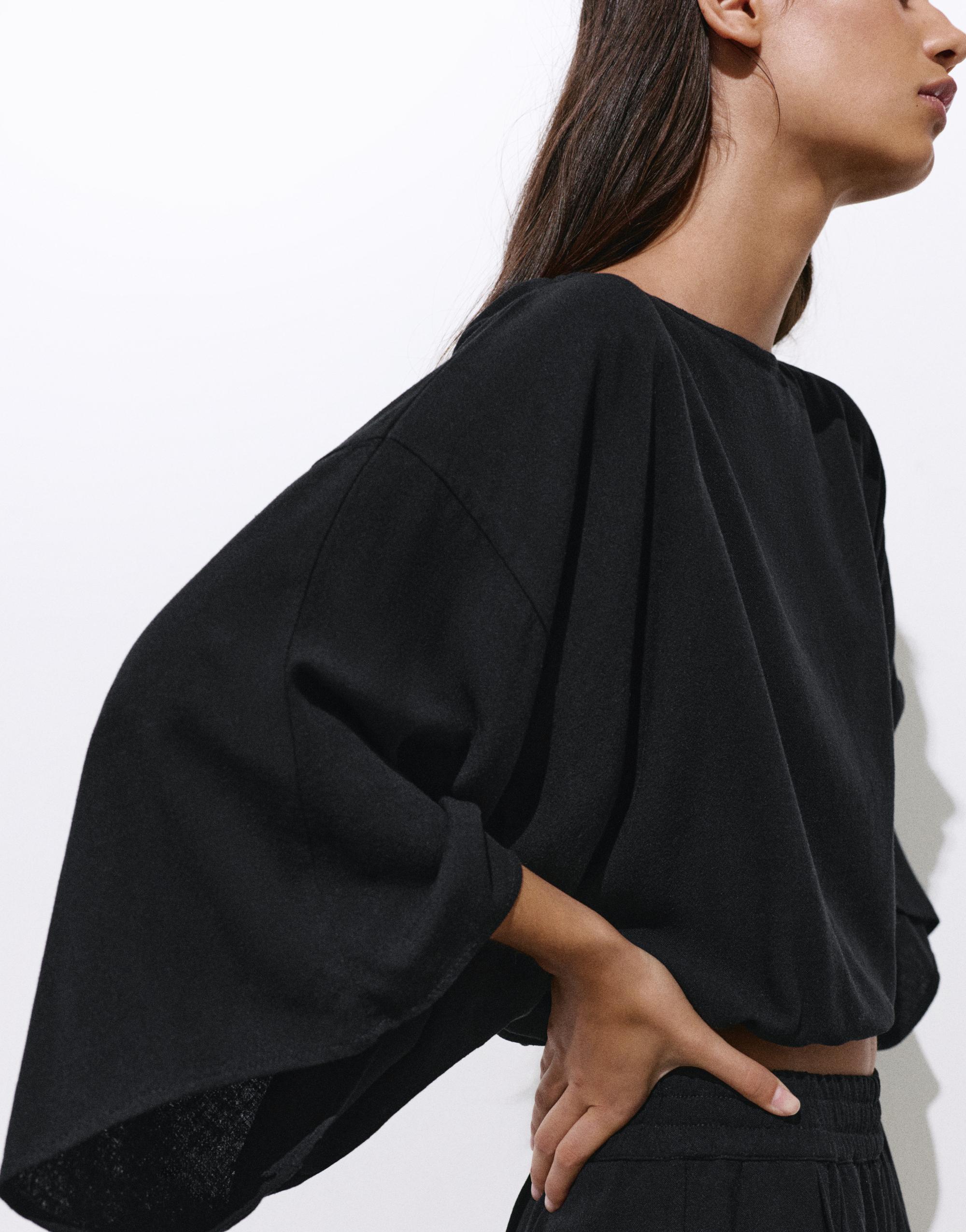 Cape blouse — Black