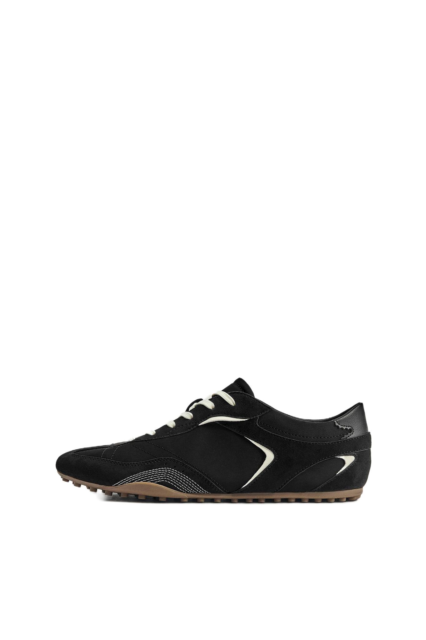 Trainers — Black