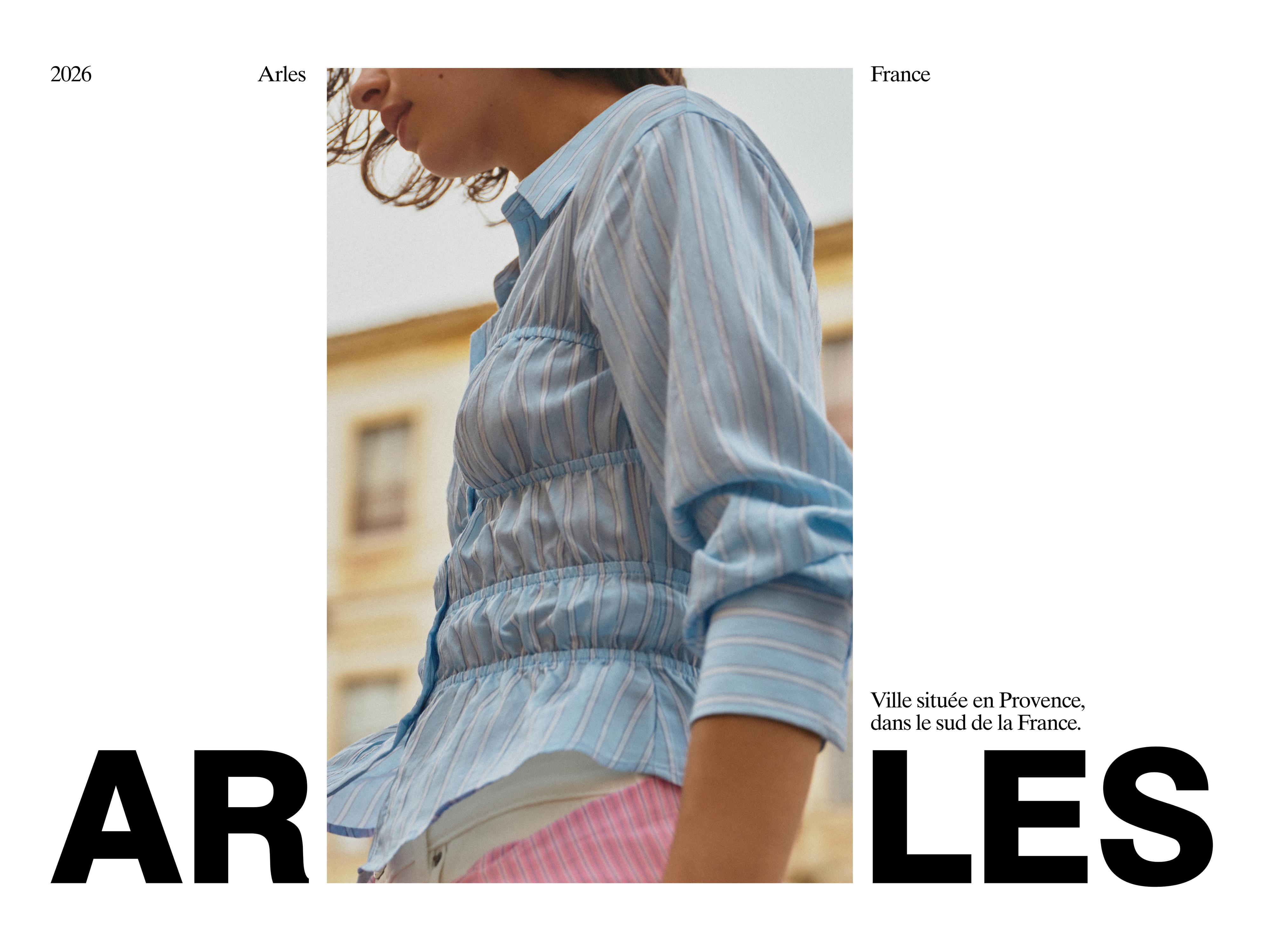 Striped long sleeve gathered shirt — White/Sky Blue