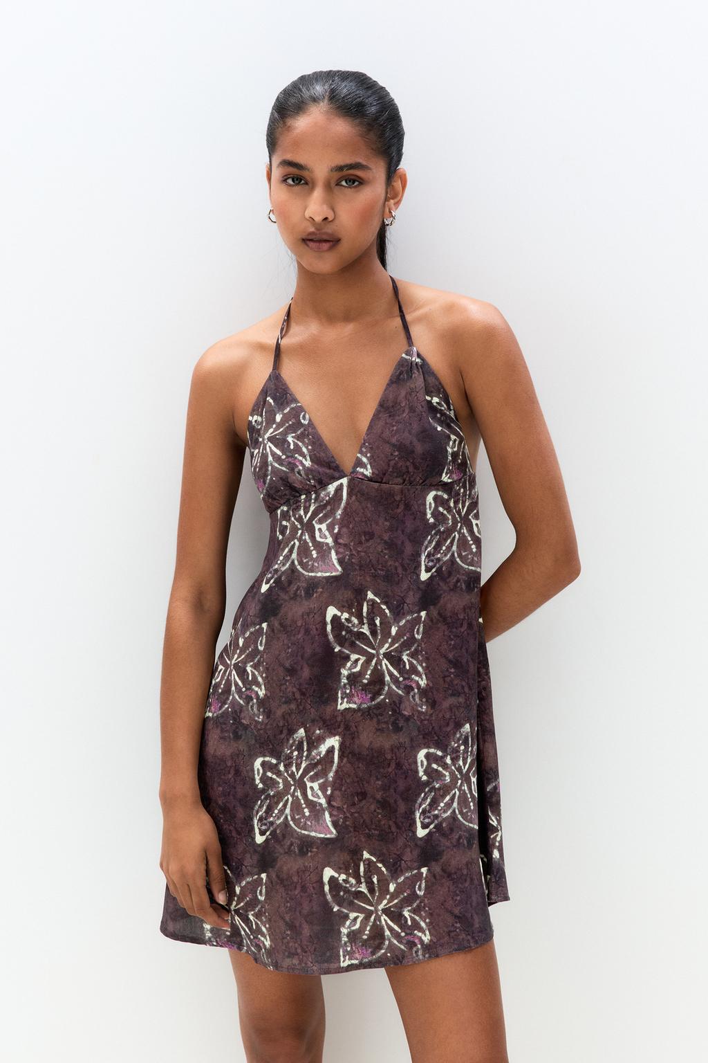 Vestito corto a fiori PULL&BEAR - Main Image