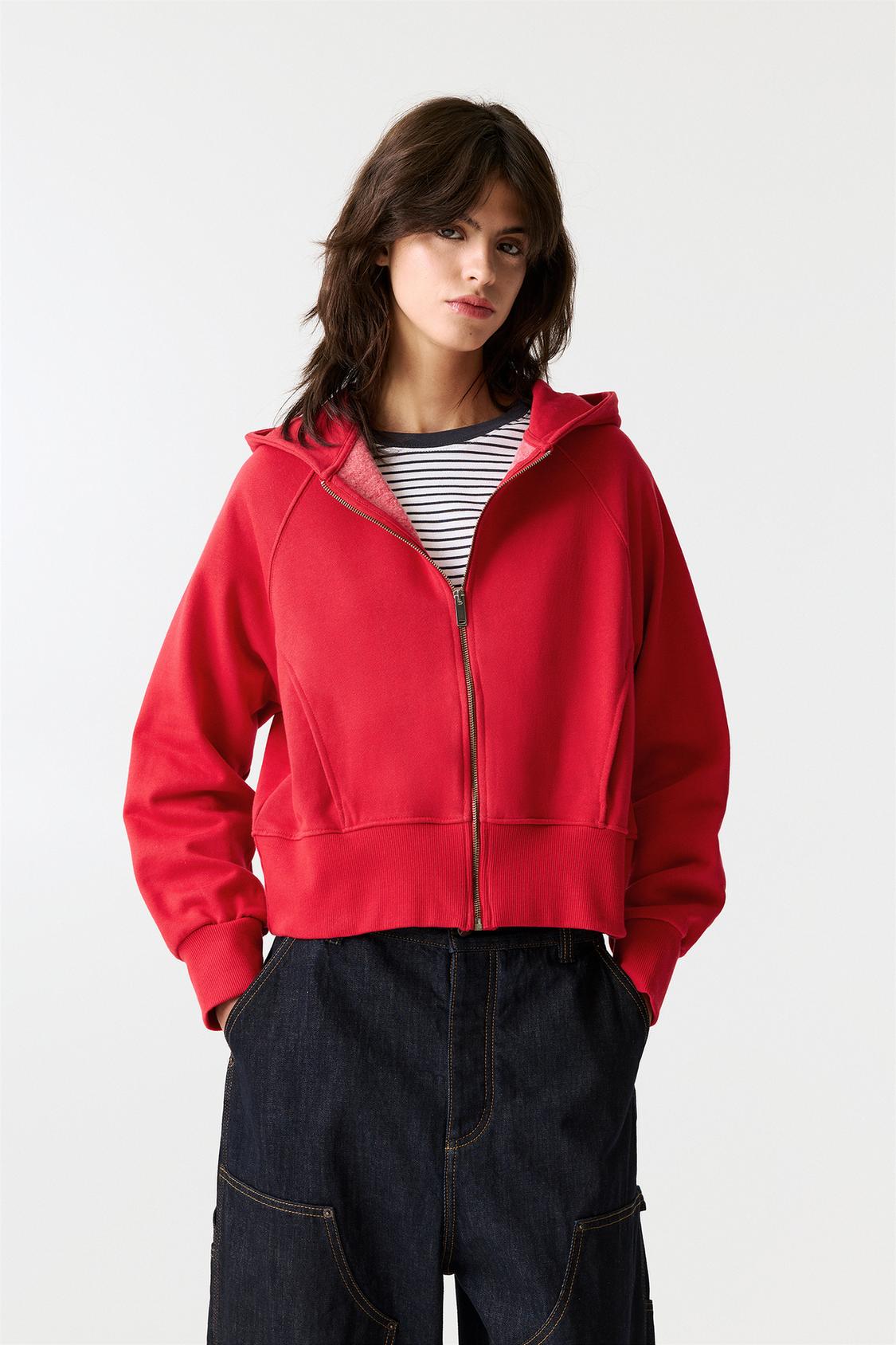 Sudadera Roja Pull And Bear Mujer Pull And Bear Sudadera La Casa