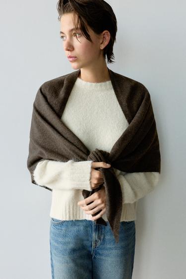Fine-knit triangle cape — Brown 1