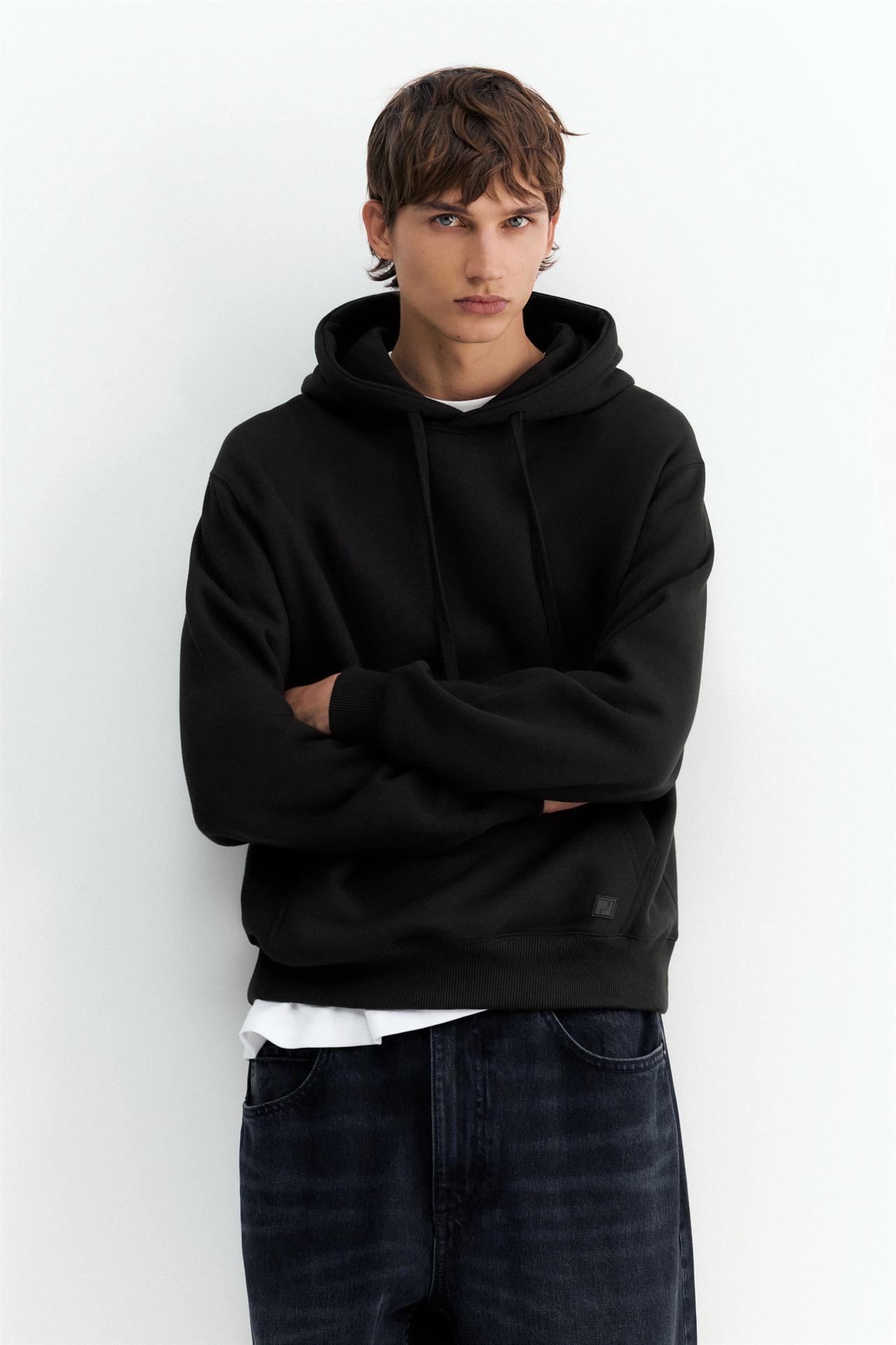 Basic hoodie — Black