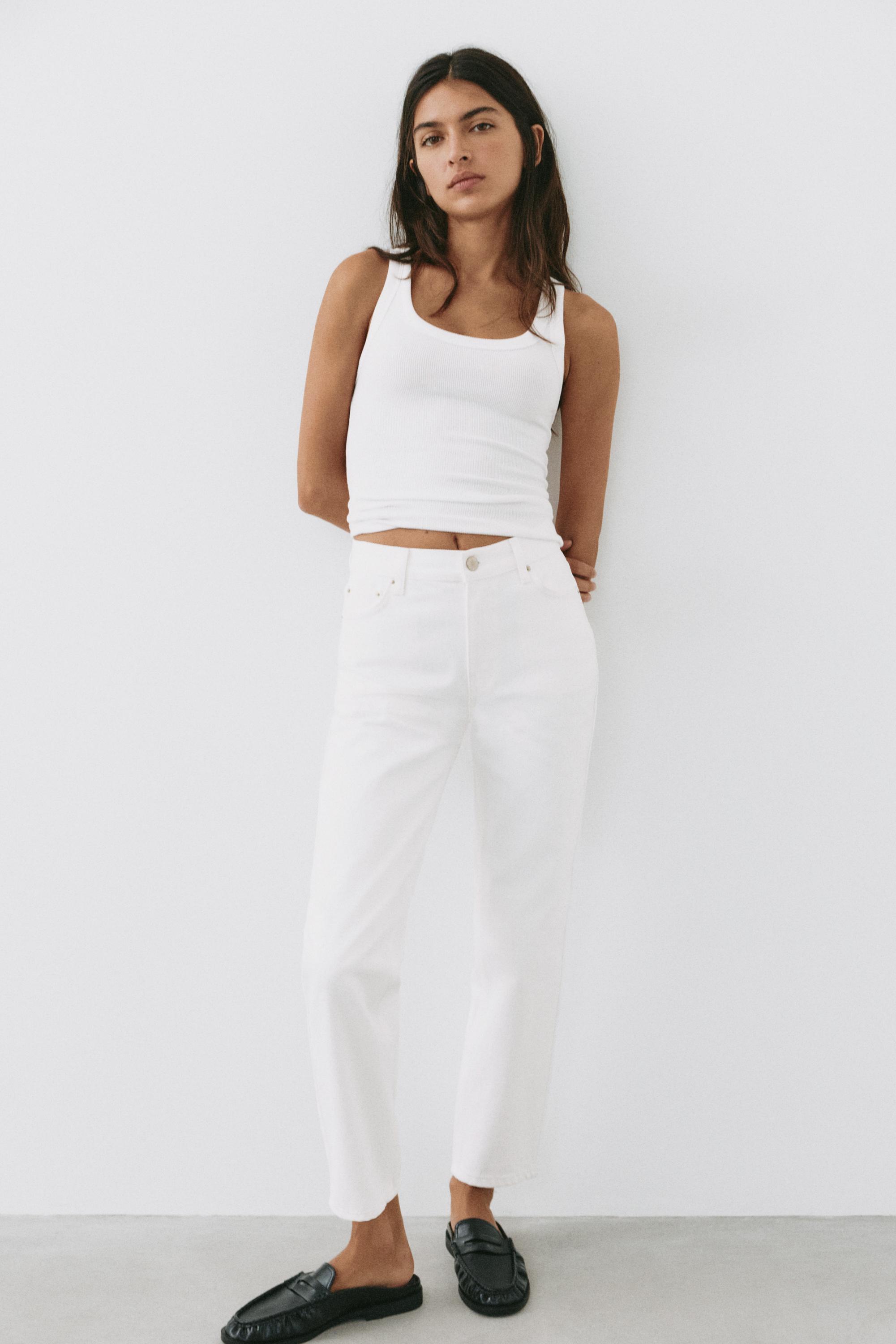 High-waist mom jeans — Bright white