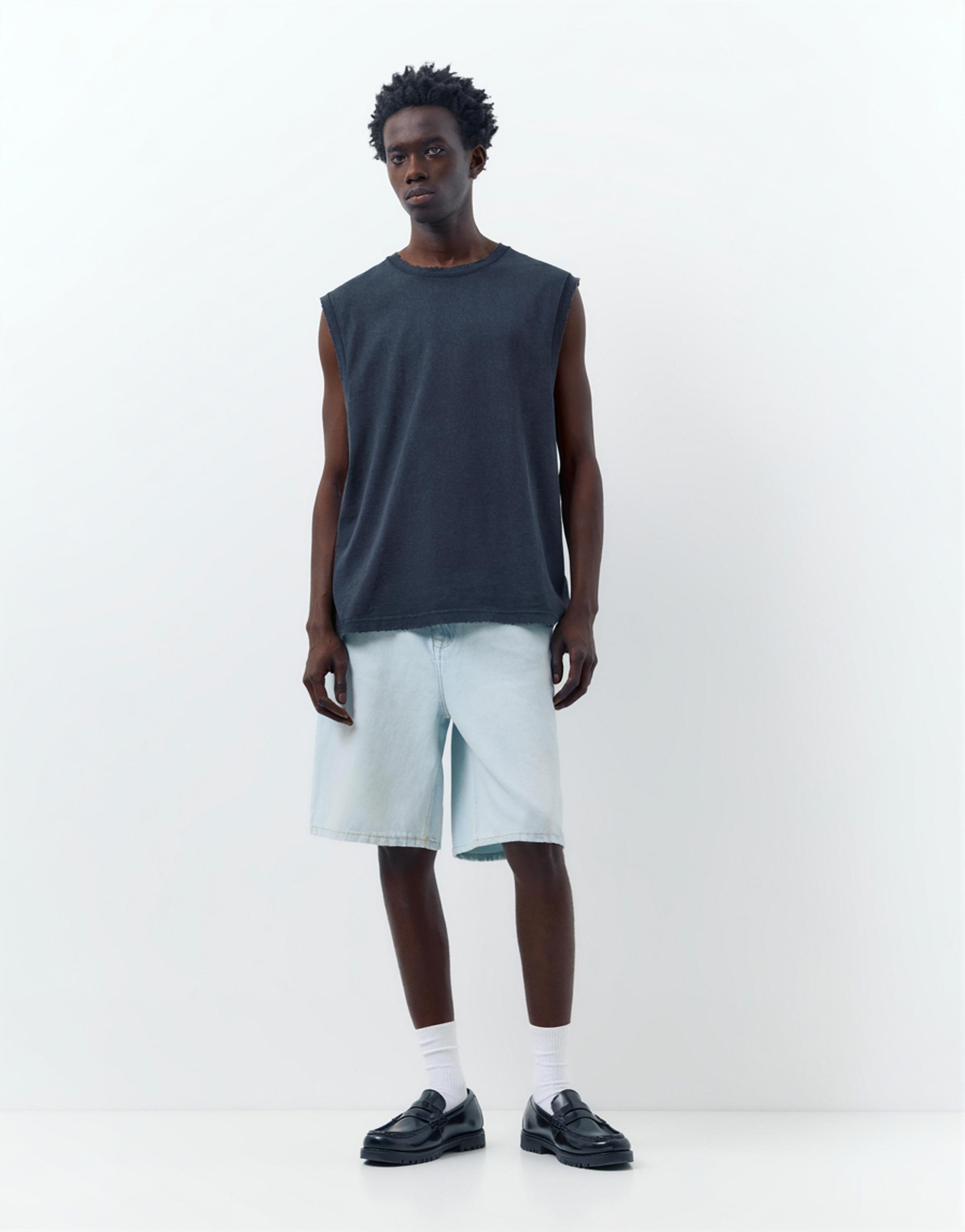 Baggy relaxed fit denim Bermuda shorts — Pale indigo