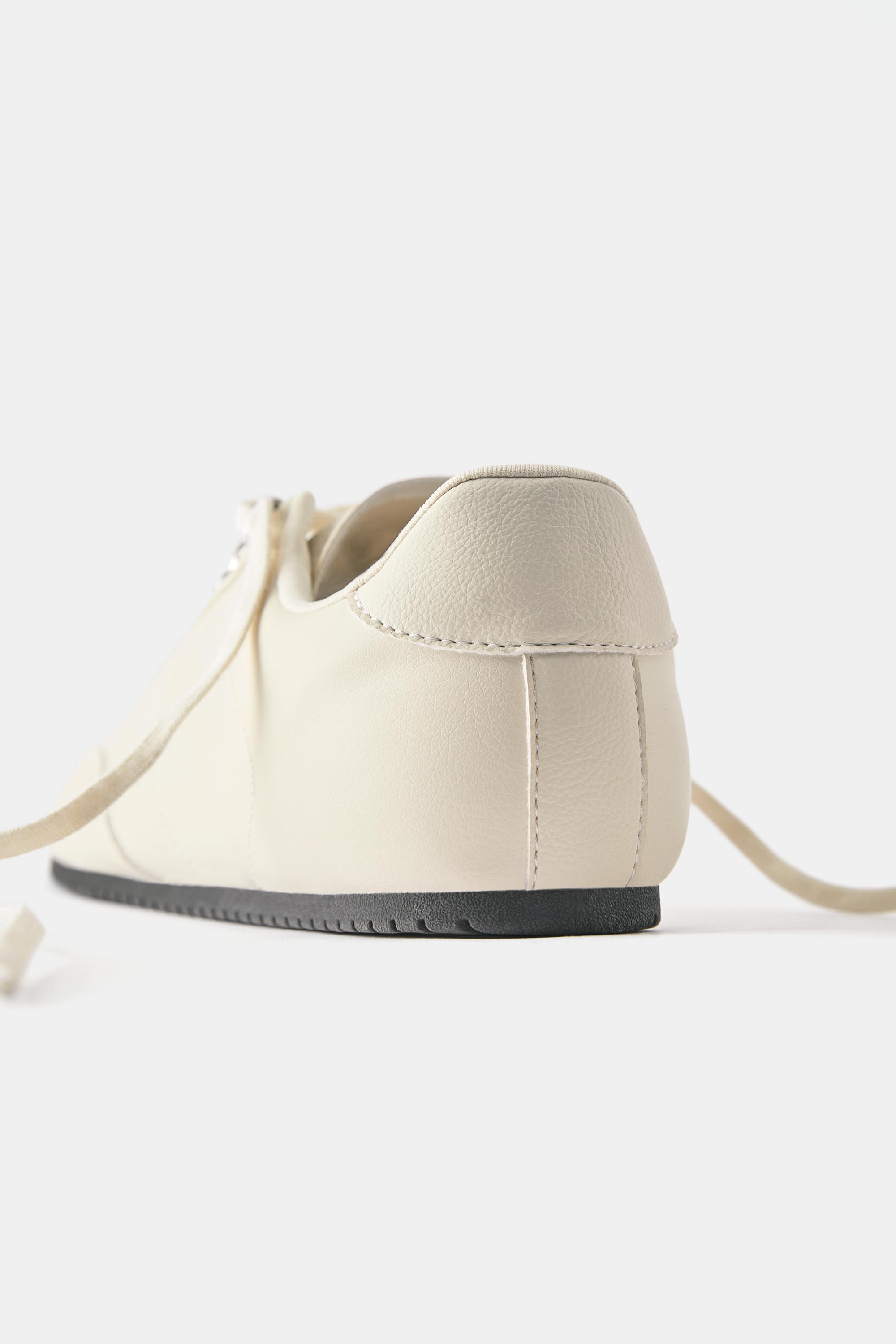 Bowling trainers — Ecru